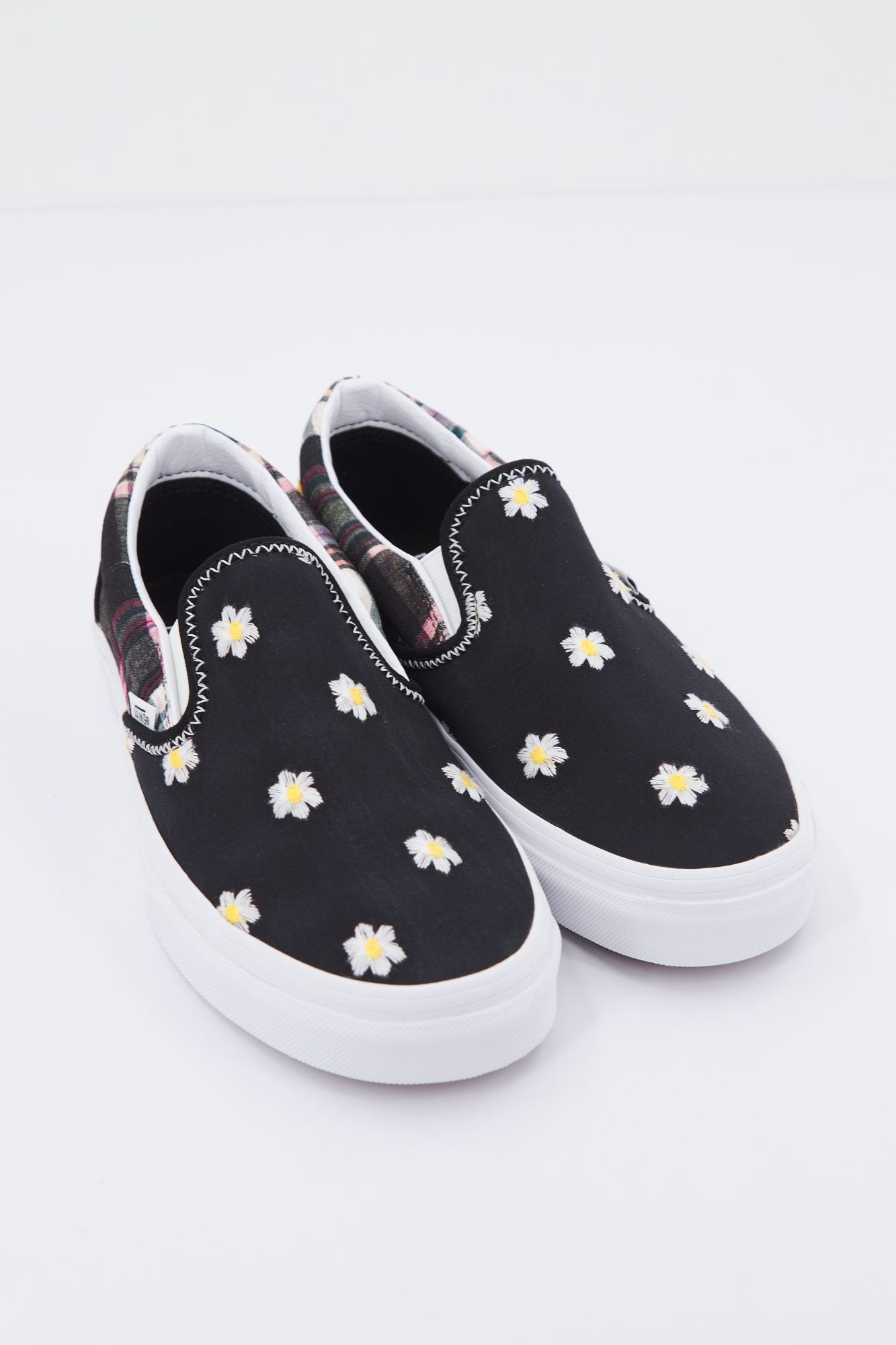 VANS UA CLASSIC SLIP-ON en color FLORAL (3)