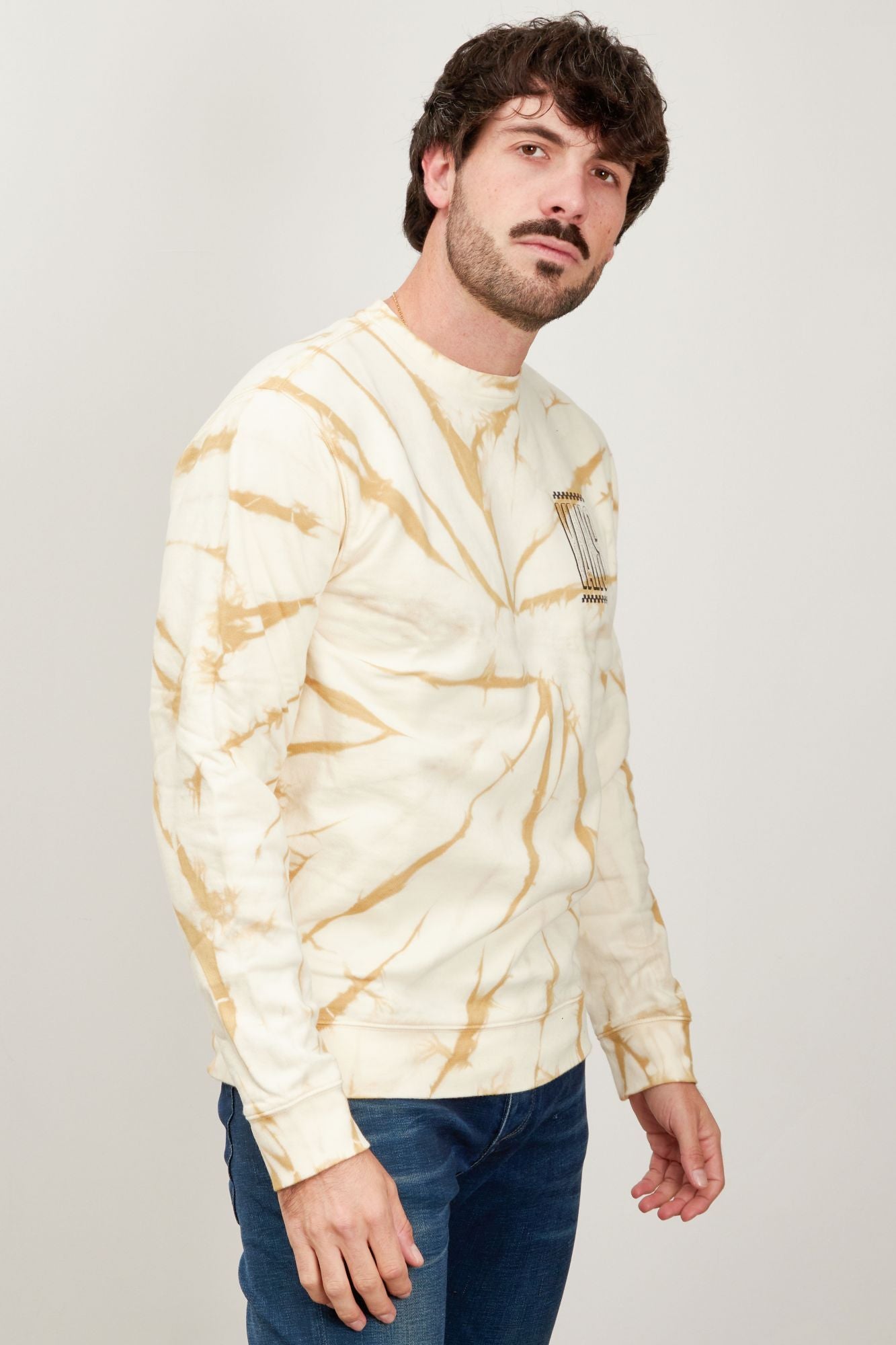 VANS TALL TYPE TIE DYE CREW en color BEIS (3)