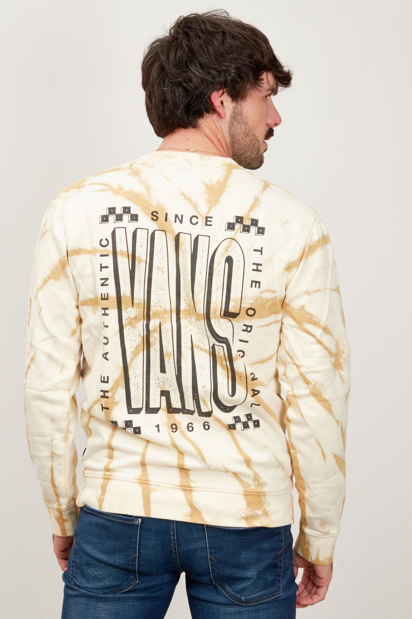 VANS TALL TYPE TIE DYE CREW en color BEIS (4)