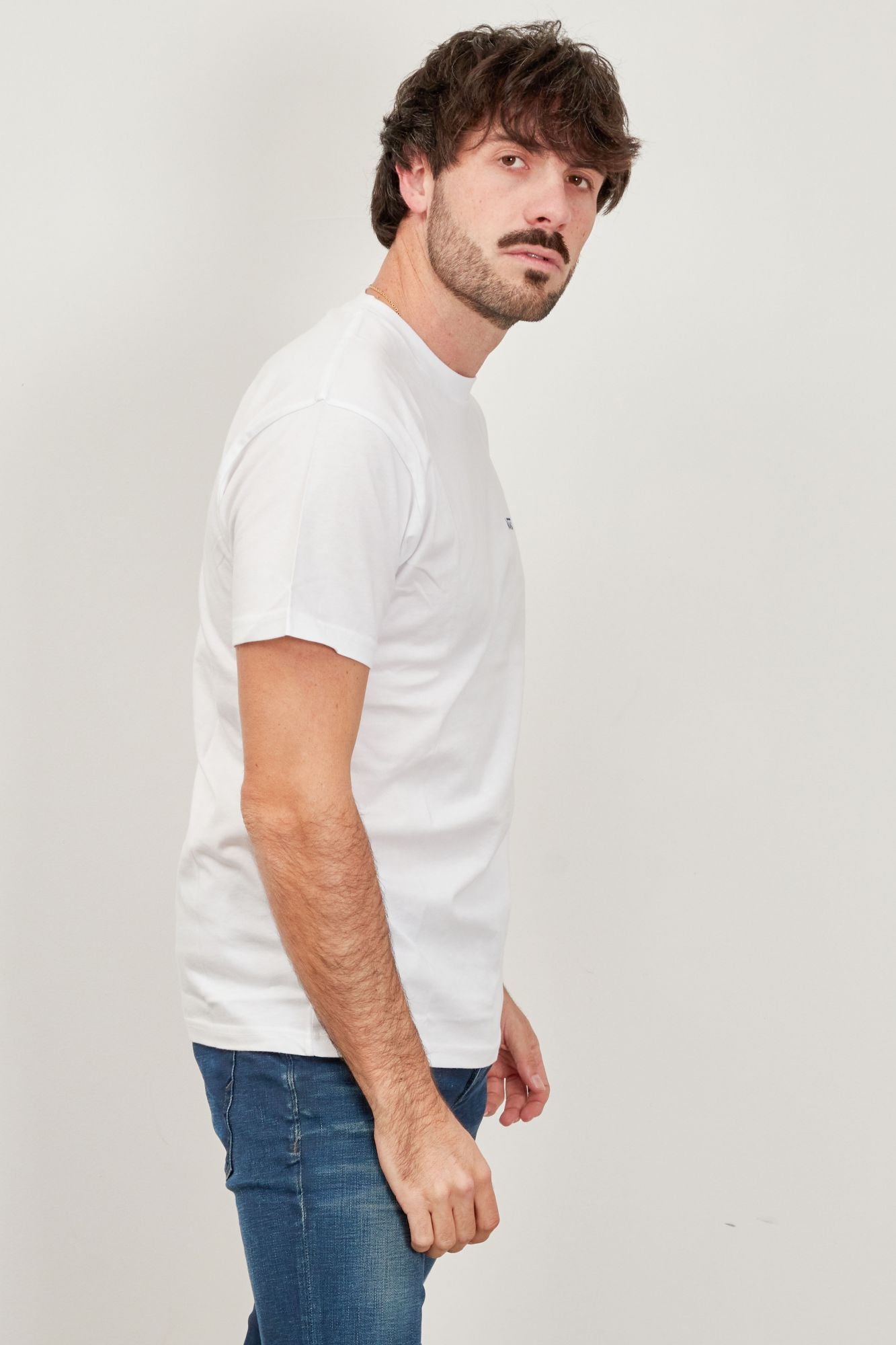 VANS LEFT CHEST LOGO TEE en color BLANCO (3)
