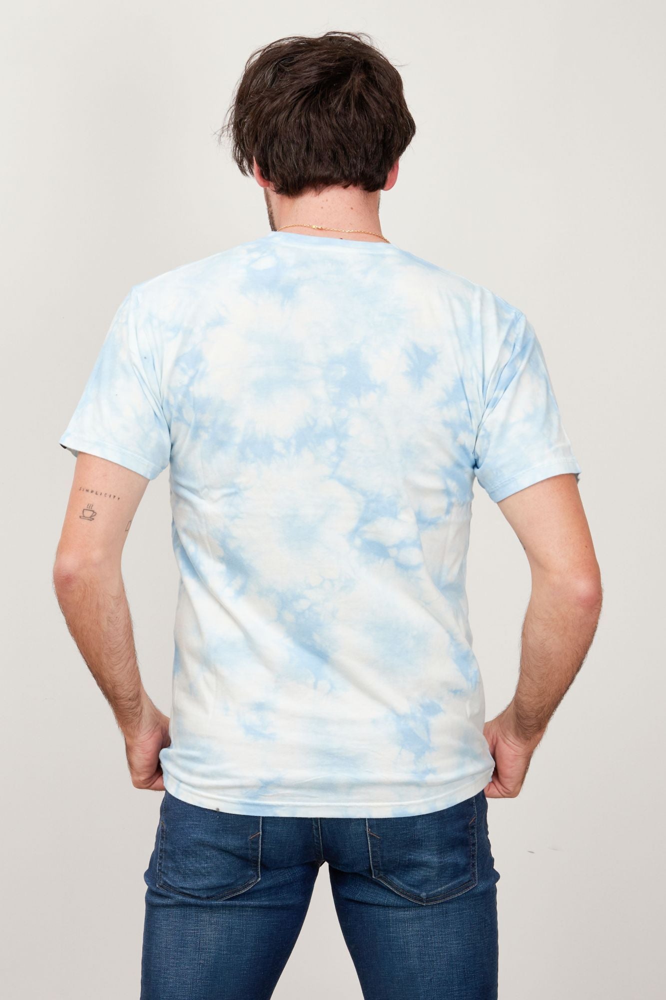 VANS DROP V CLOUD WASH SS T en color AZUL (4)