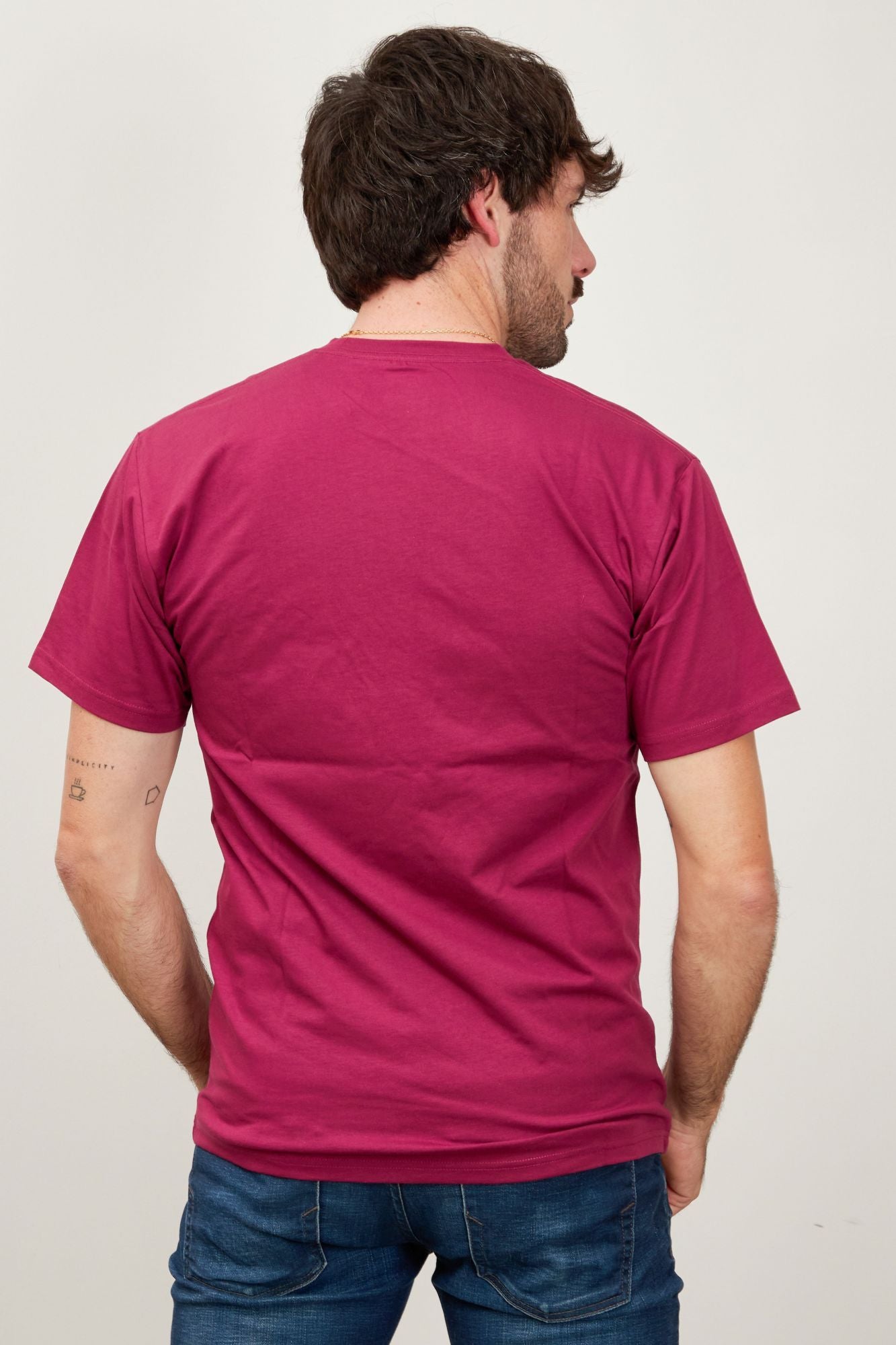 VANS OVAL TYPE SS TEE PURPL en color BURDEOS (4)