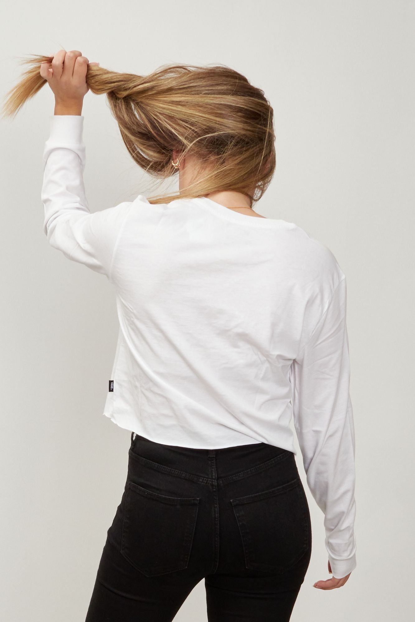 VANS JUNIOR V LS CROP en color BLANCO (4)