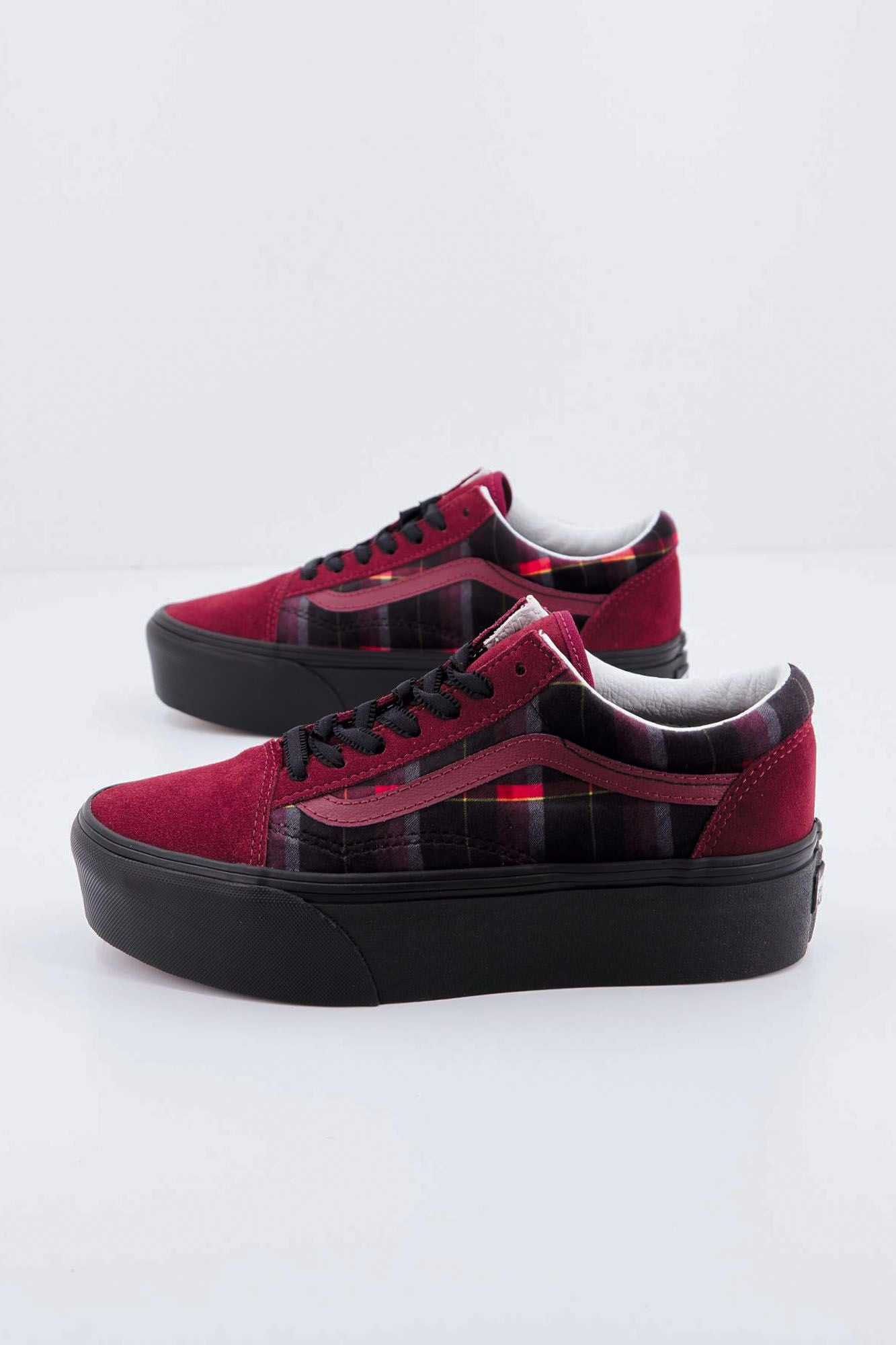 VANS VN0A7Q5M02Y1 en color BURDEOS (3)