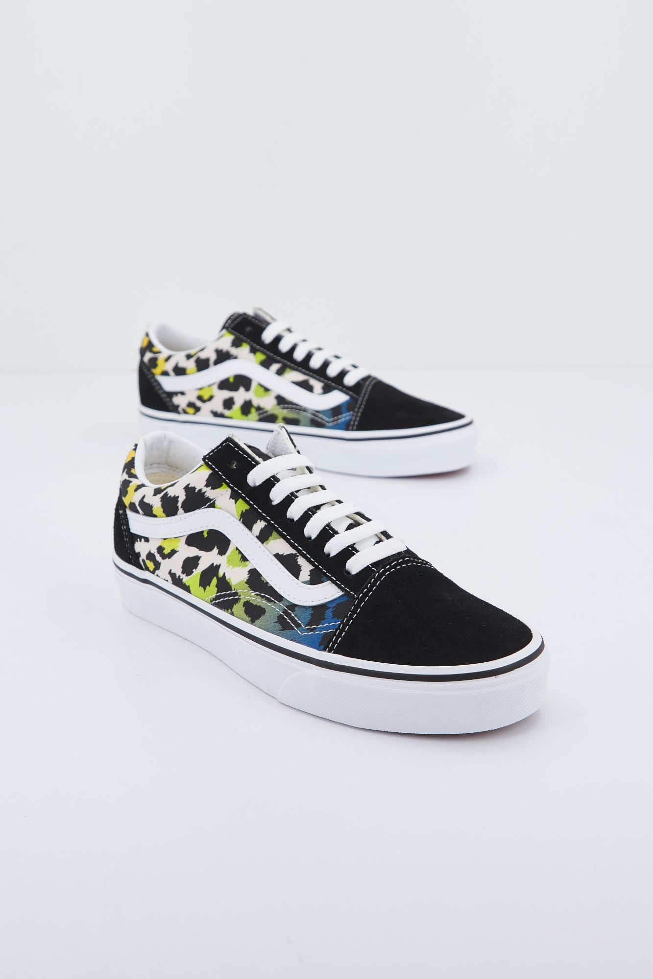 VANS VN0A4BW2MUL1 en color MULTICOLOR (1)