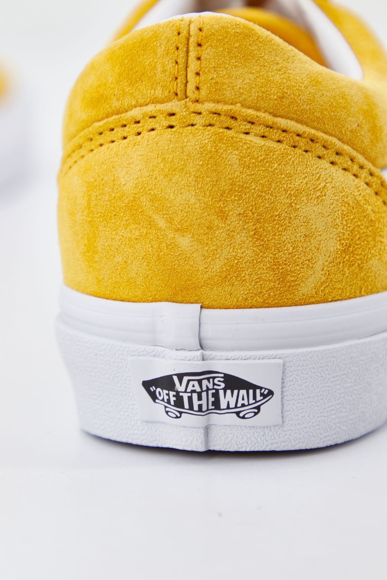 VANS UA OLD SKOOL en color AMARILLO (4)