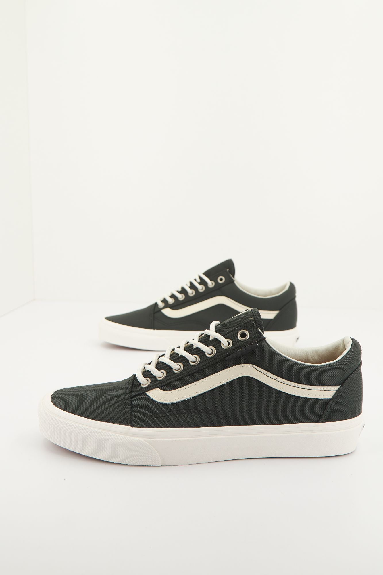 VANS OLD SKOOL en color GRIS (1)