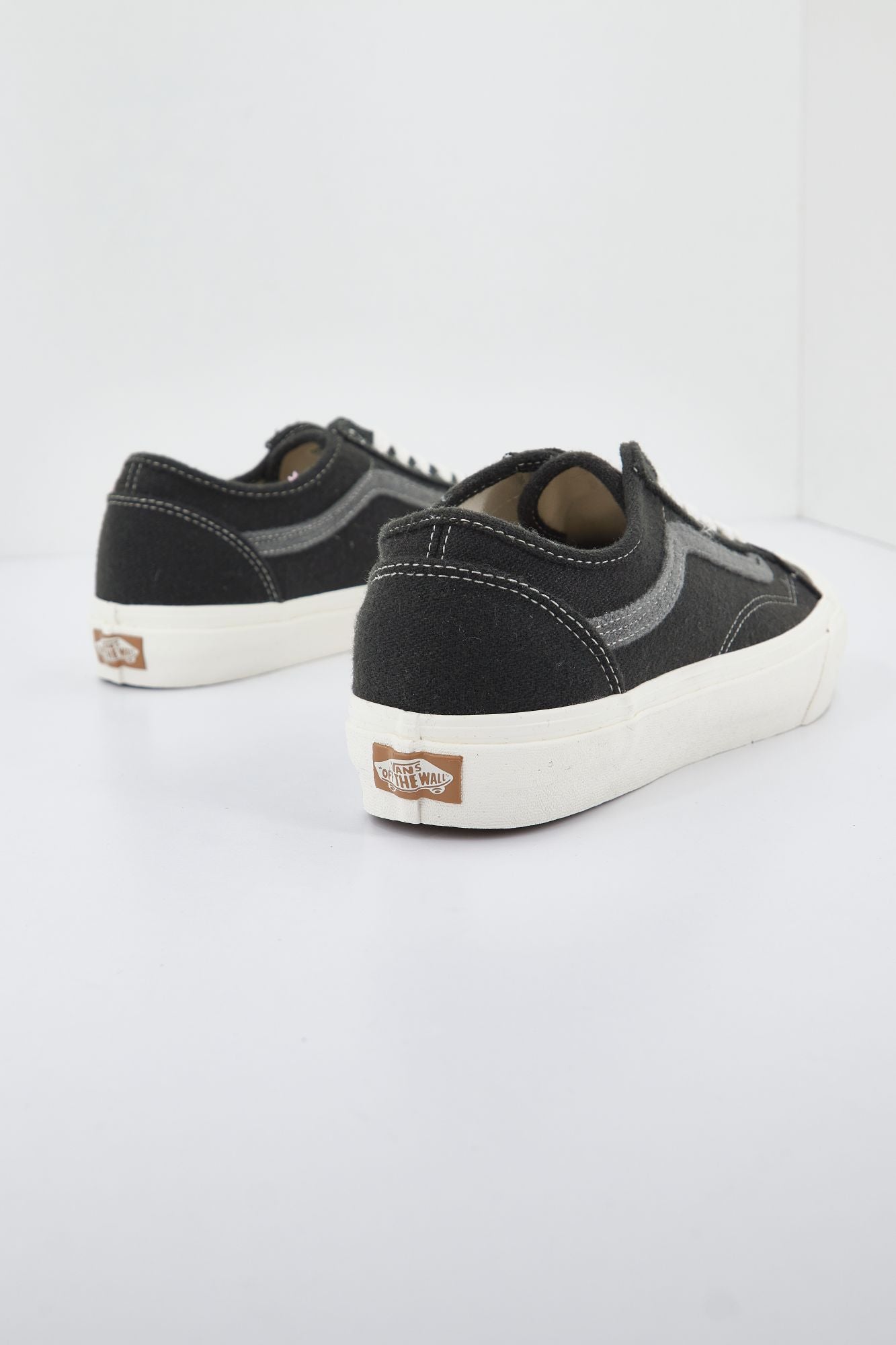 VANS OLD SKOOL en color GRIS (3)