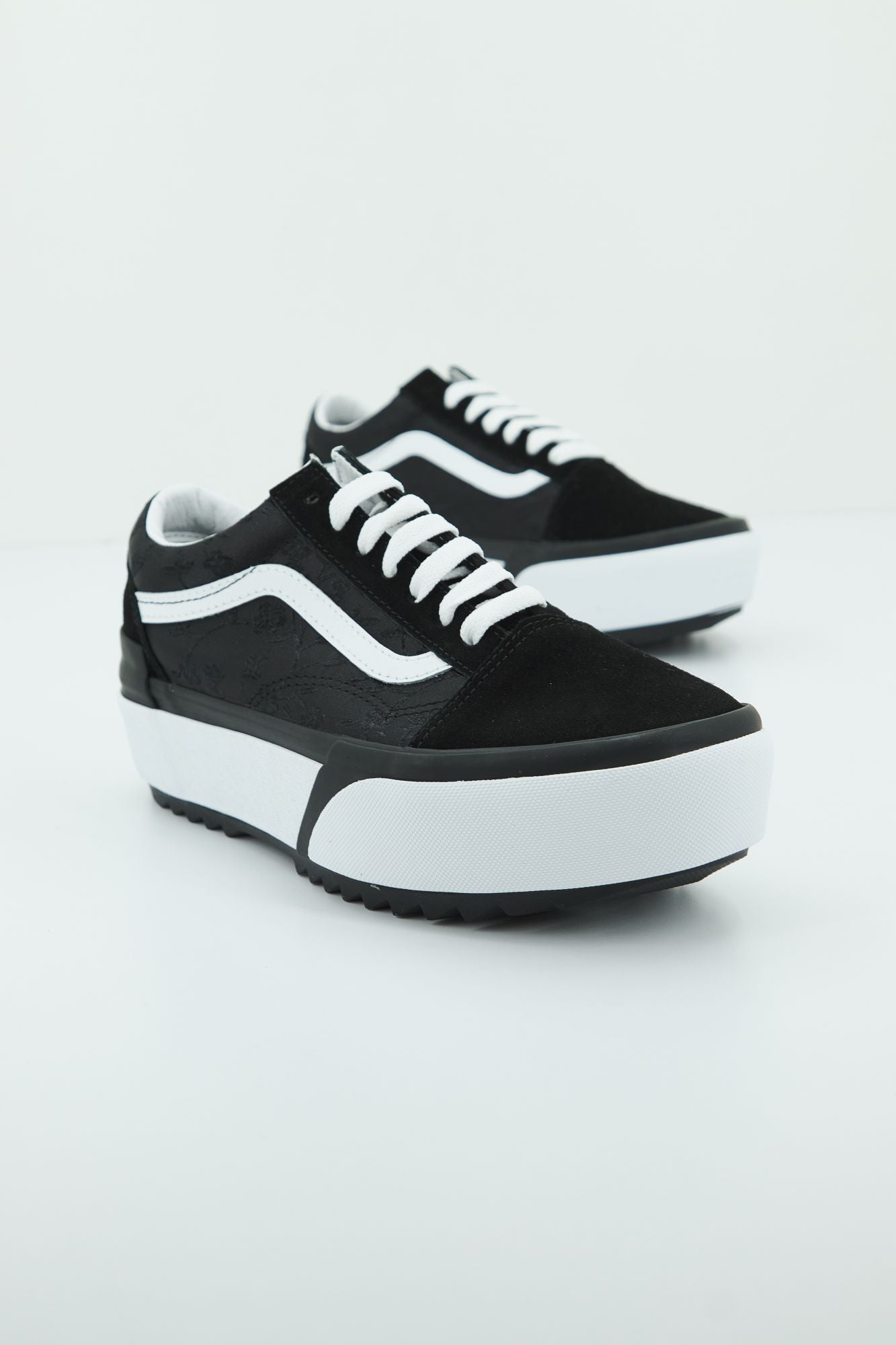 VANS UA OLD SKOOL STACKED en color NEGRO (2)