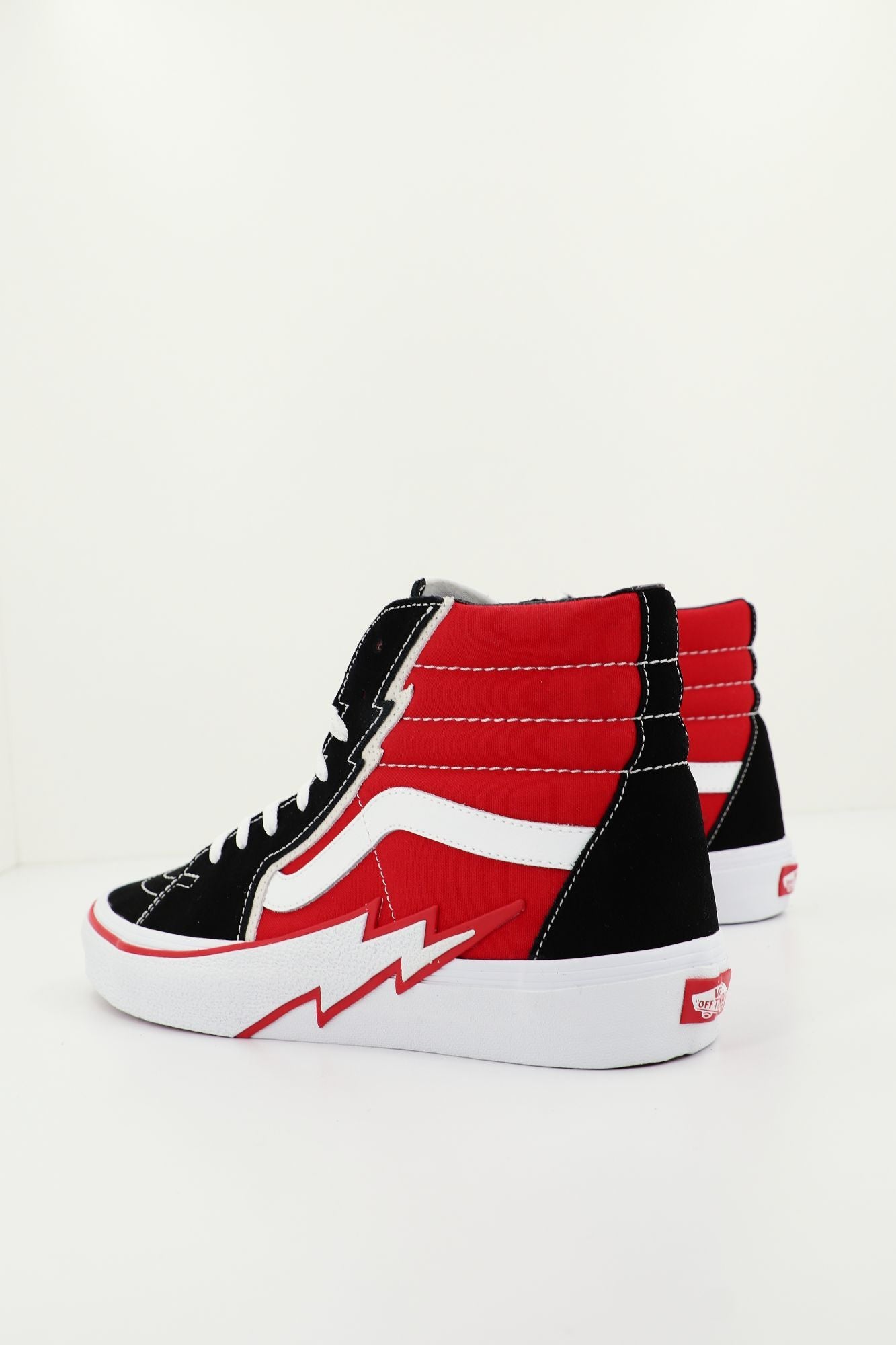 VANS VN0A5JIV4581 en color ROJO (2)