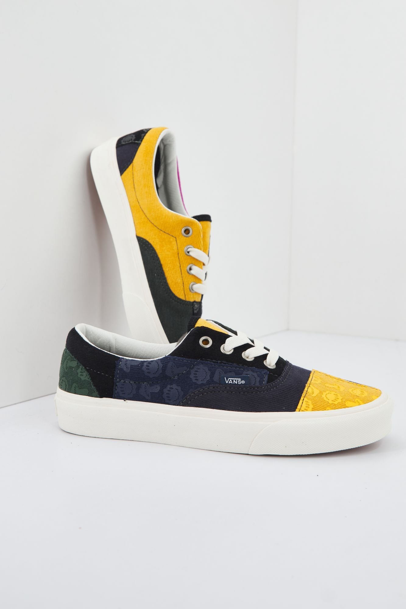 VANS VN0A4BVU4481 en color MULTICOLOR (4)