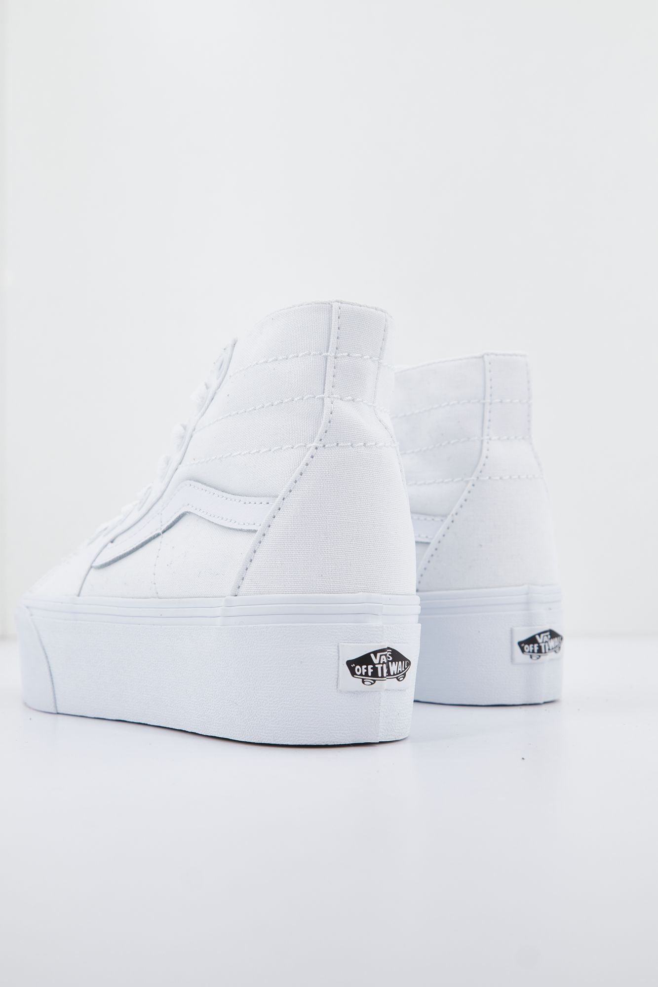 VANS VN0A5JMKW001 en color BLANCO (4)