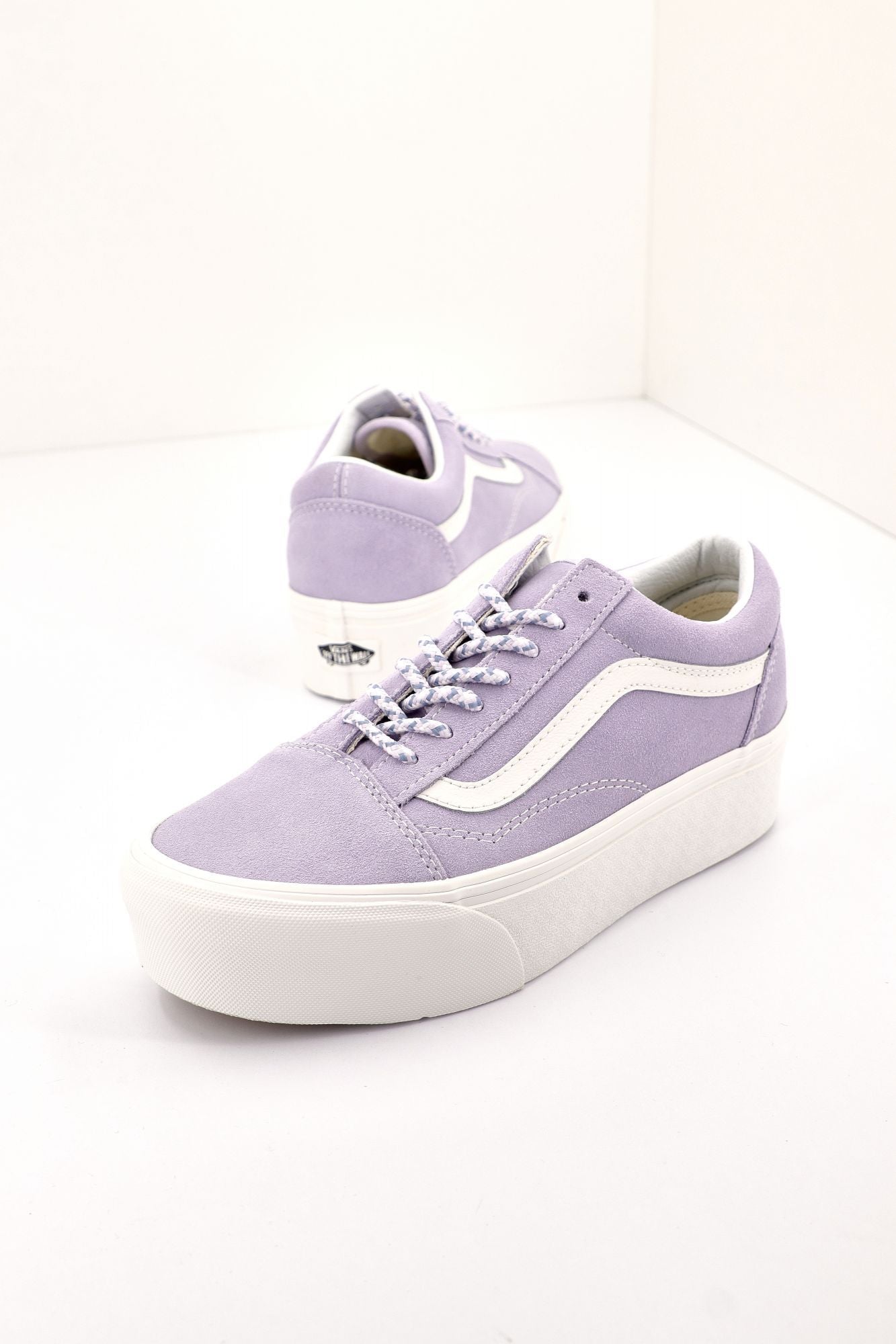 VANS UA OLD SKOOL en color VIOLETA (2)