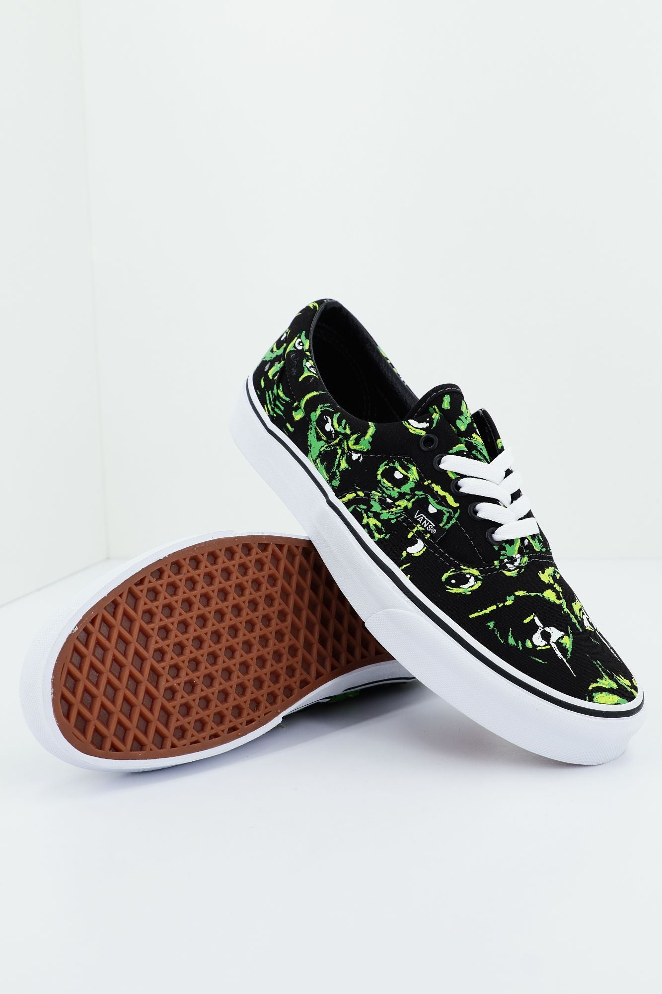 VANS UA ERA en color NEGRO (4)