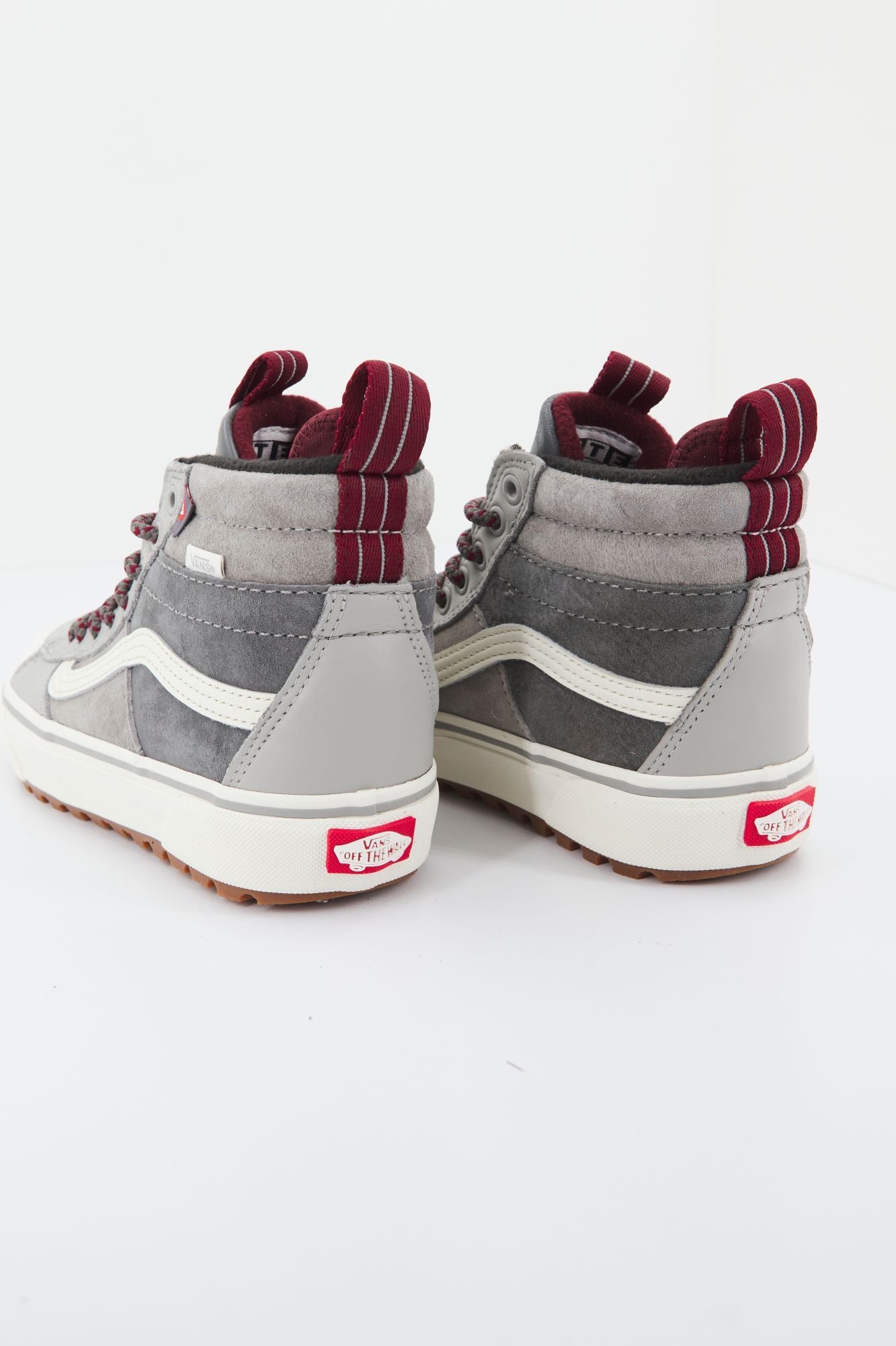 VANS UA SK8-HI MTE-2 en color GRIS (4)