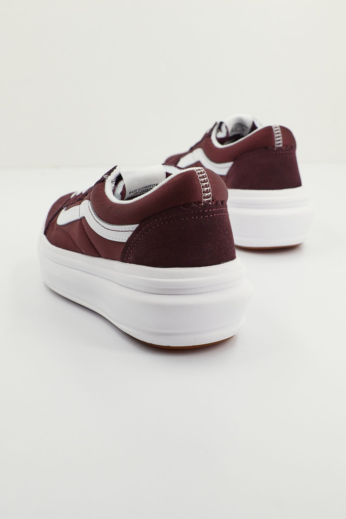 VANS OLD SKOOL en color BURDEOS (3)