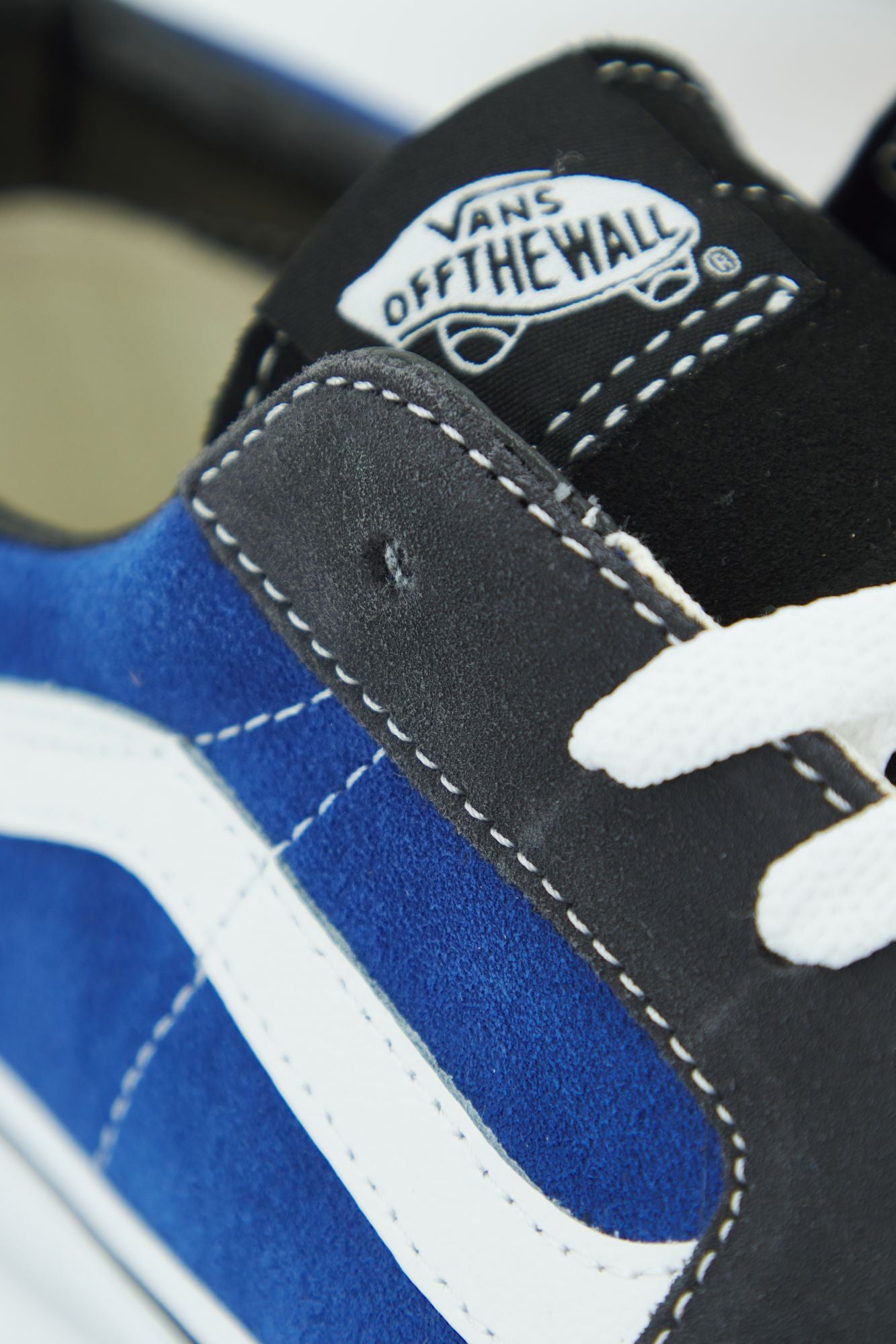 VANS UA SK8-LOW en color GRIS (4)