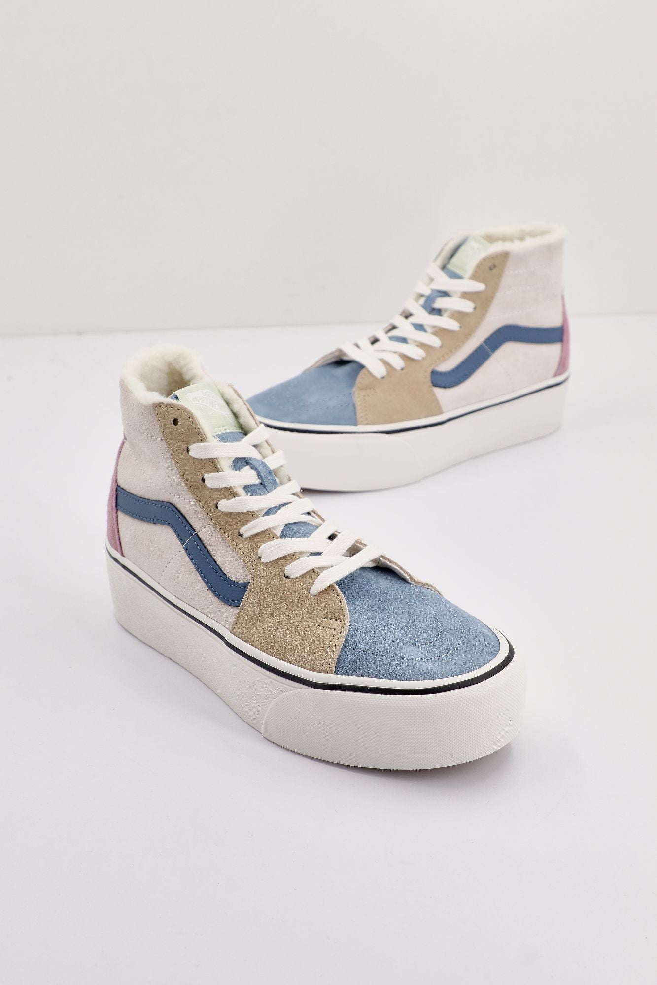 VANS UA SK8-HI en color MULTICOLOR (1)