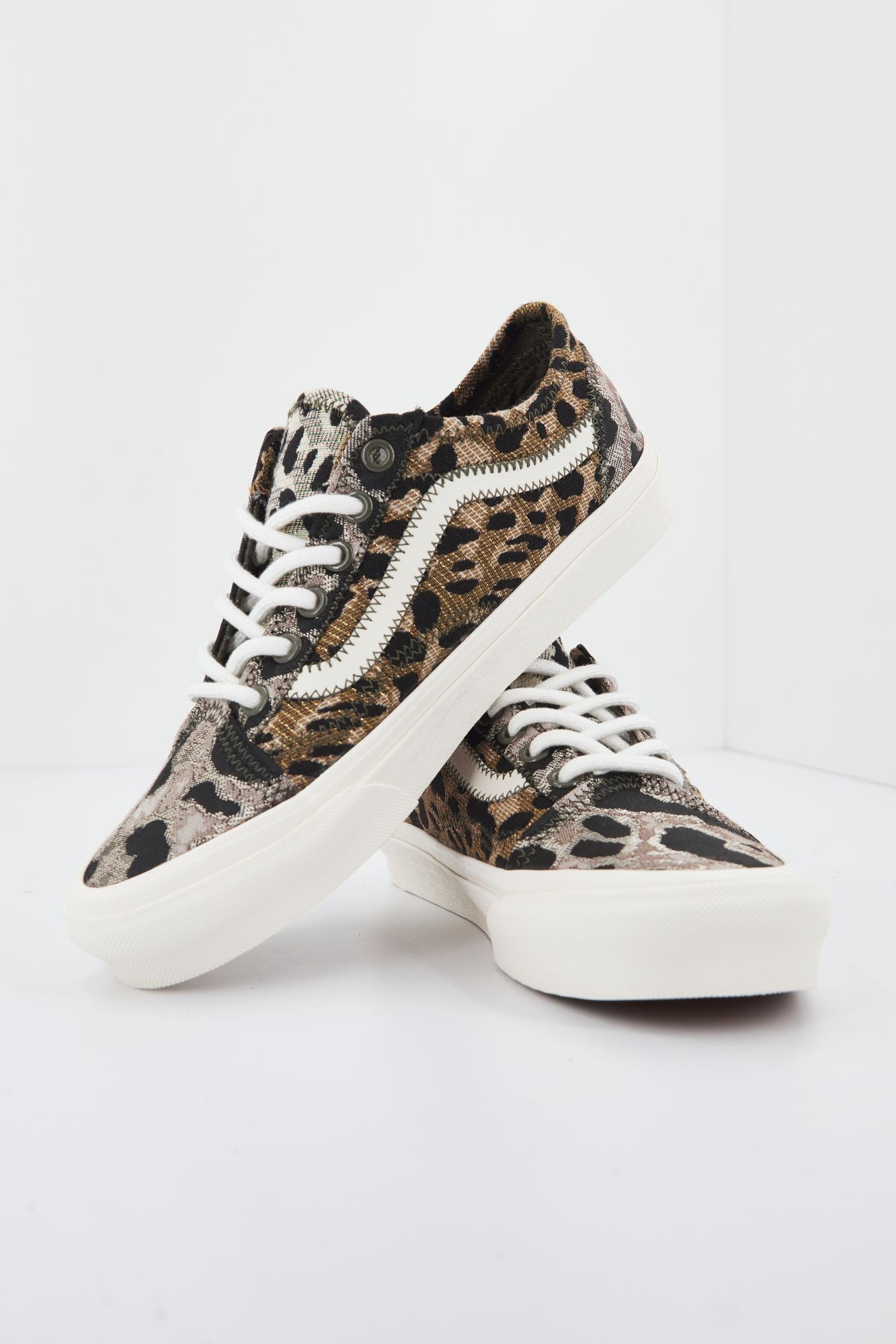 VANS UA OLD SKOOL en color ANIMAL PRINT (2)