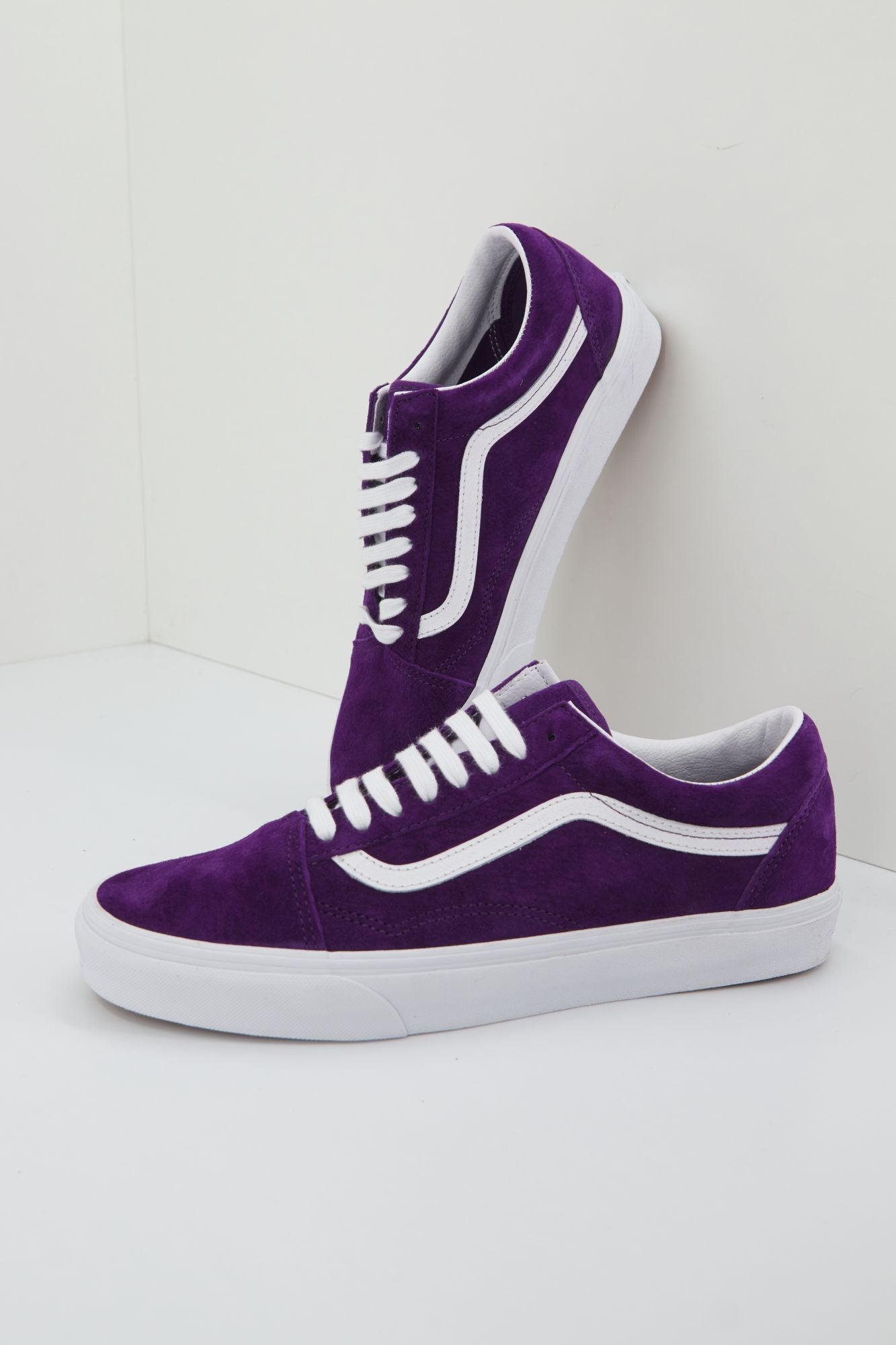 VANS VN0A4BW2BKE1 en color VIOLETA (3)