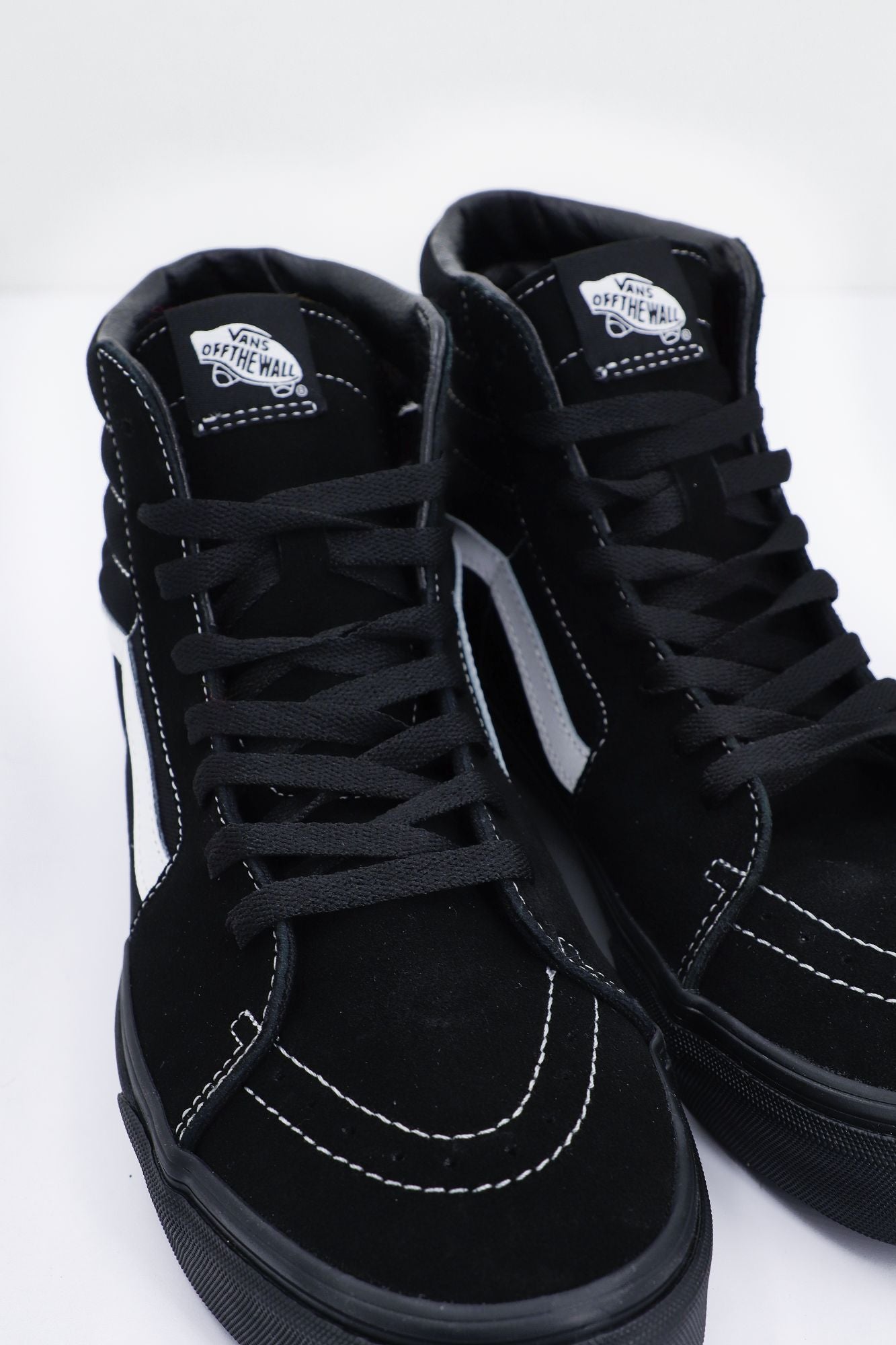 VANS UA SK8-HI en color NEGRO (3)