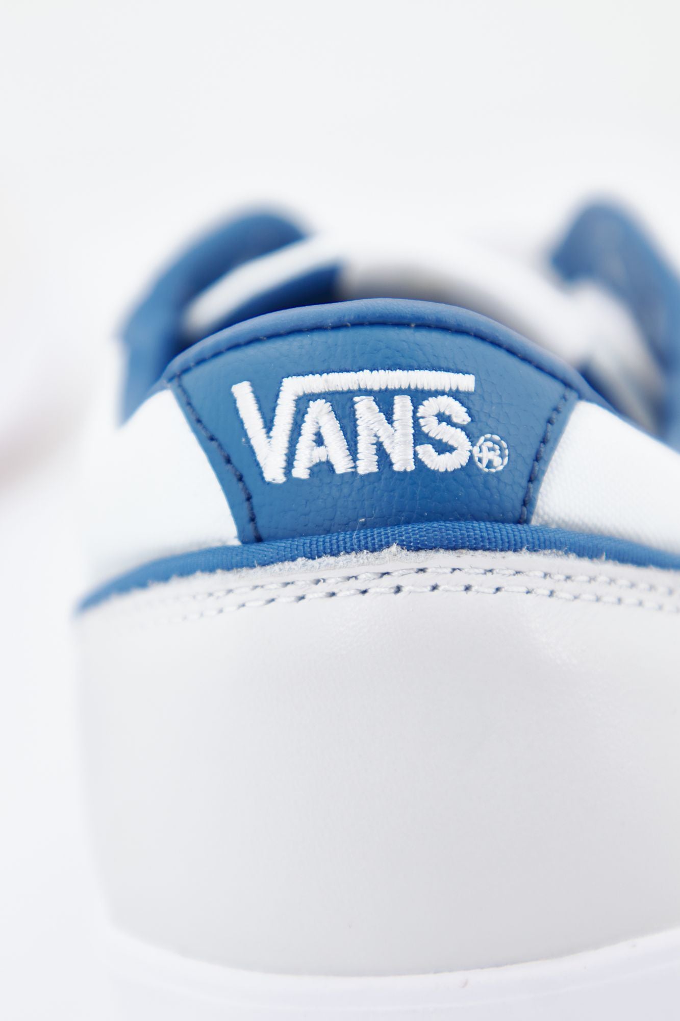 VANS LOWLAND CC JMP R en color BLANCO (4)