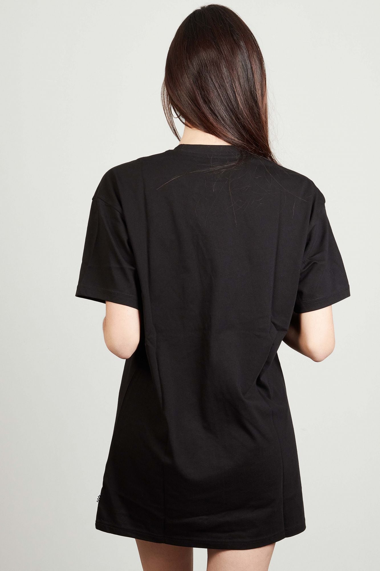 VANS CENTER VEE TEE DRESS en color NEGRO (3)