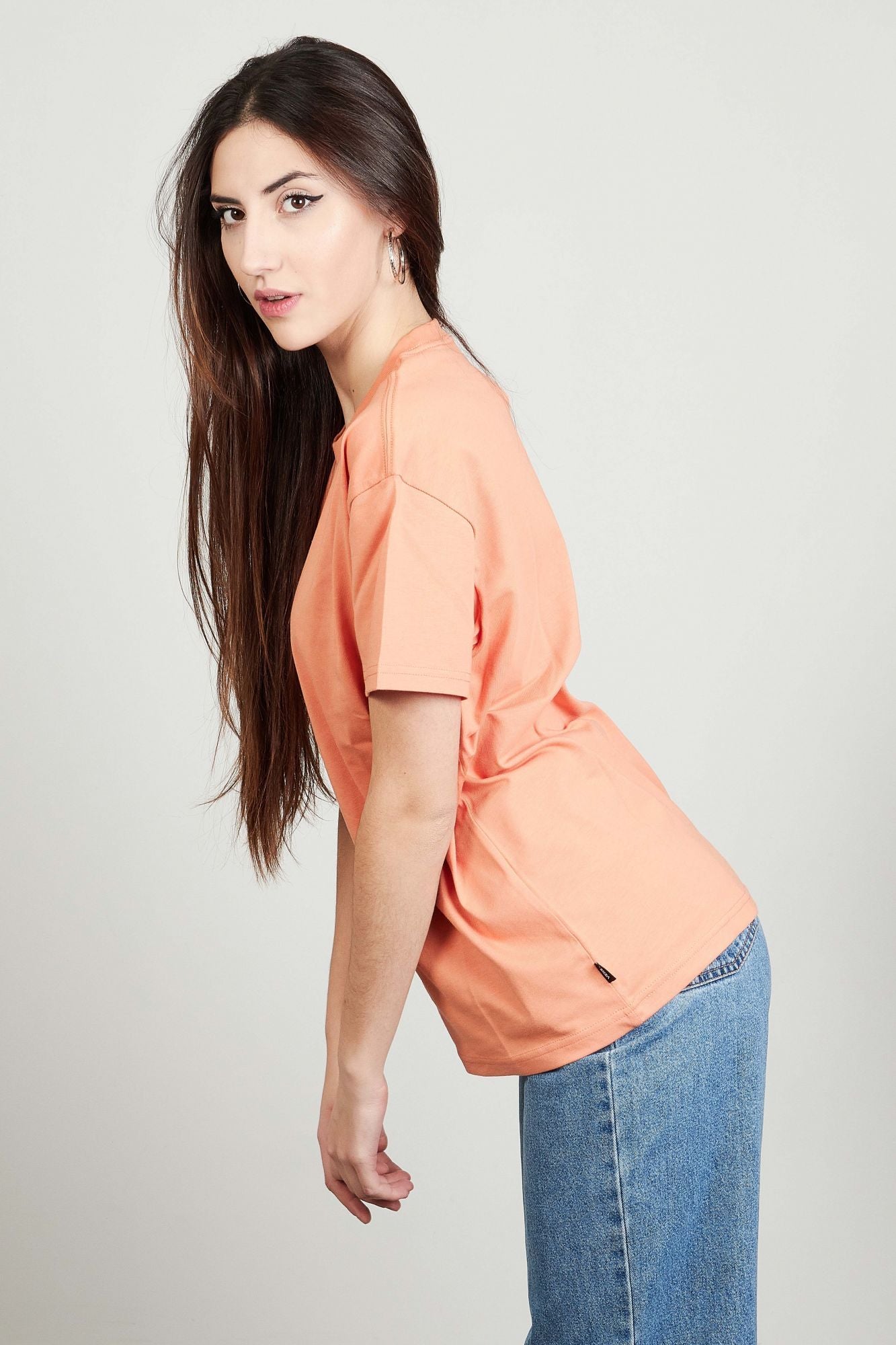 VANS FLYING V OVERSIZED en color NARANJA (2)