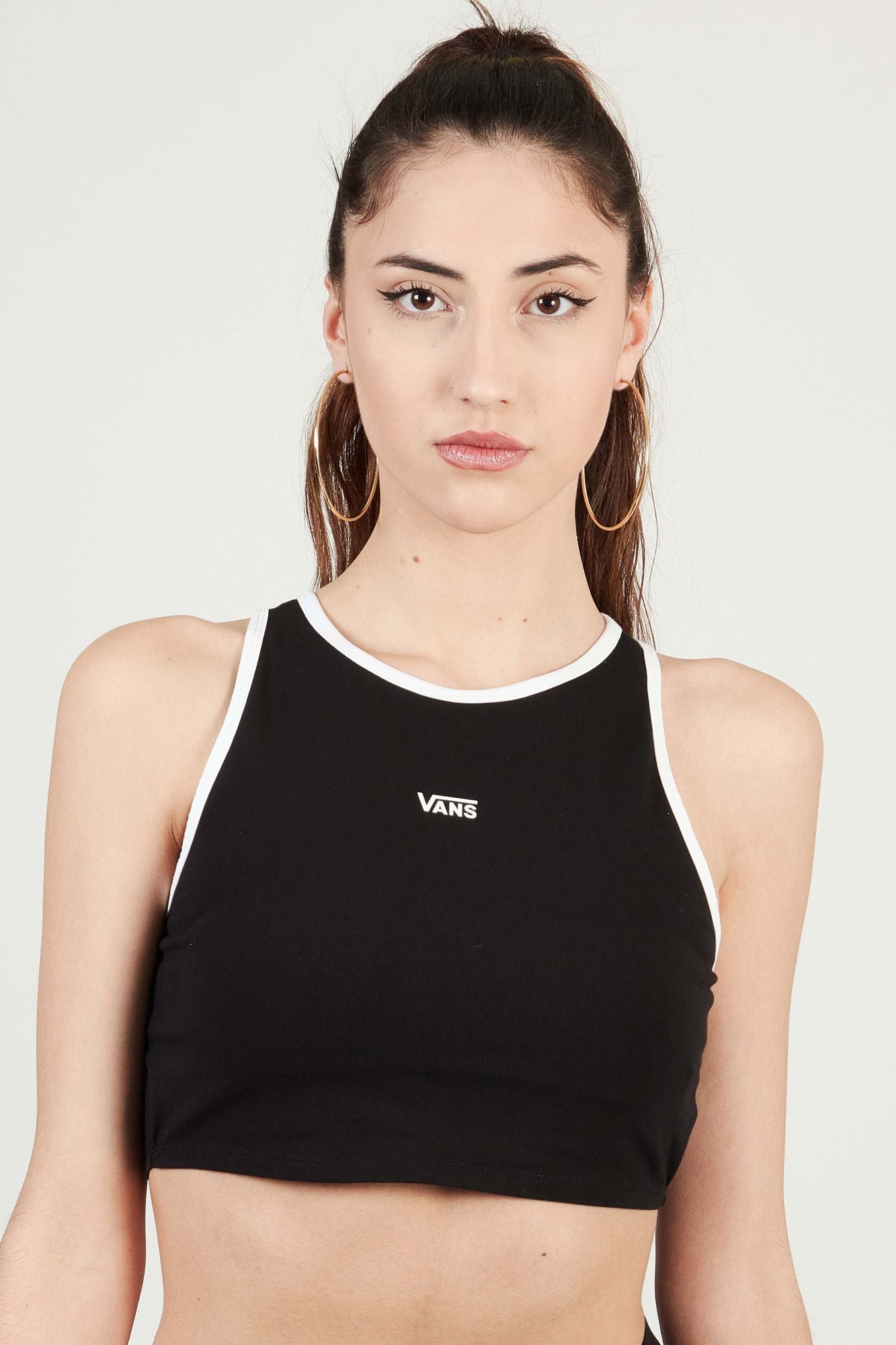 VANS LONGLINE RACERBACK BRALETTE en color NEGRO (1)