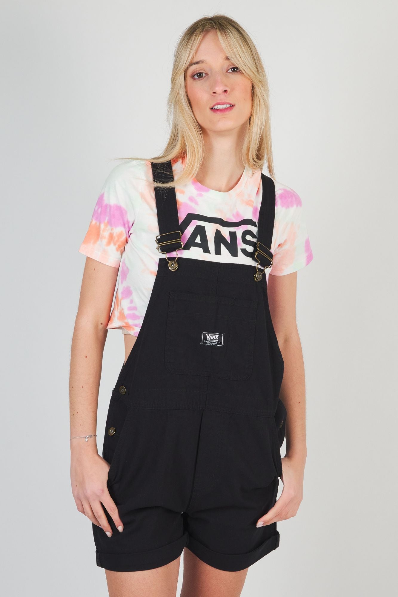 VANS GROUND WORK SHORTALL en color NEGRO (1)