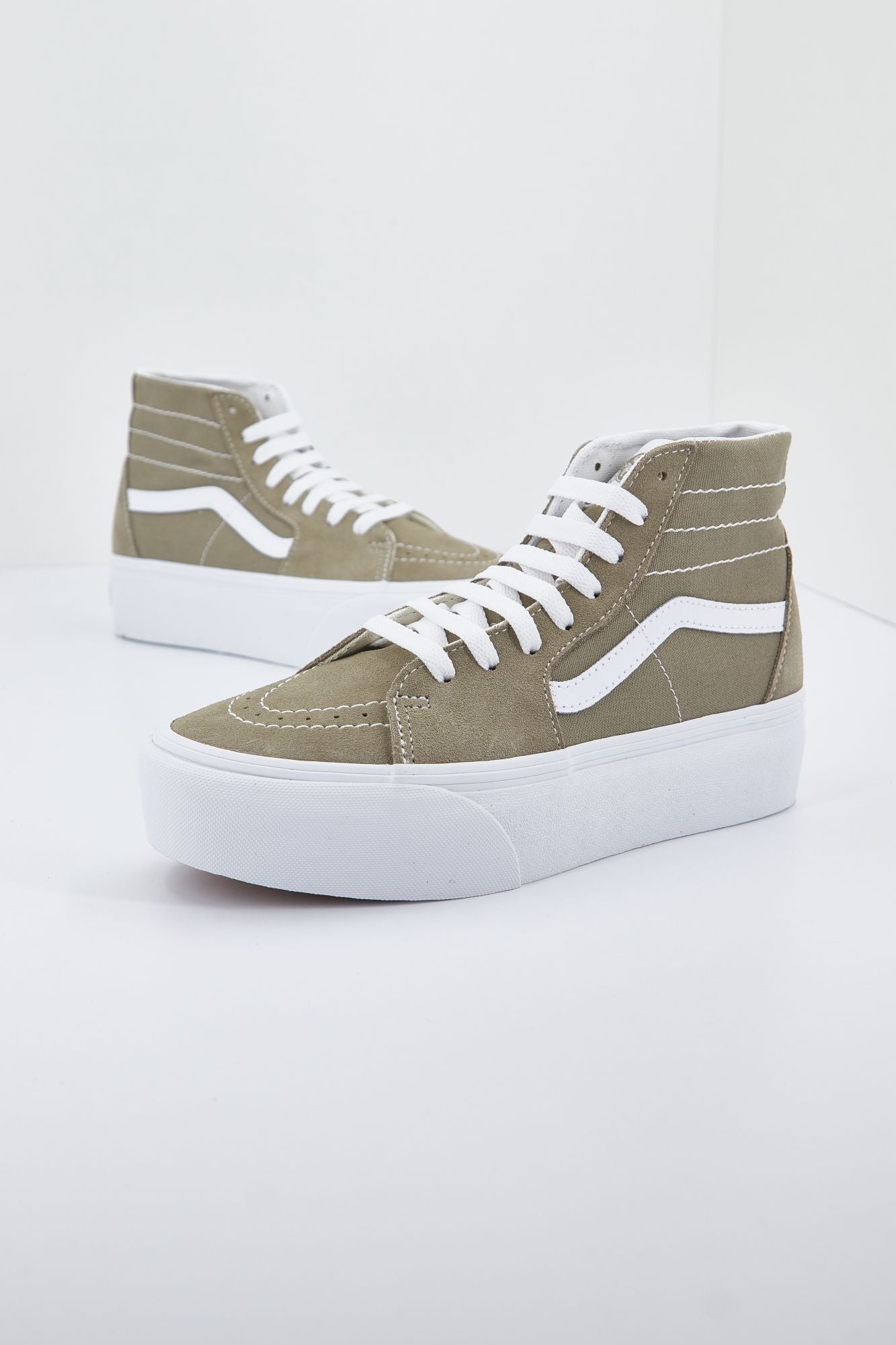 VANS SK8-HI TAPERED STACKFORM en color GRIS (4)