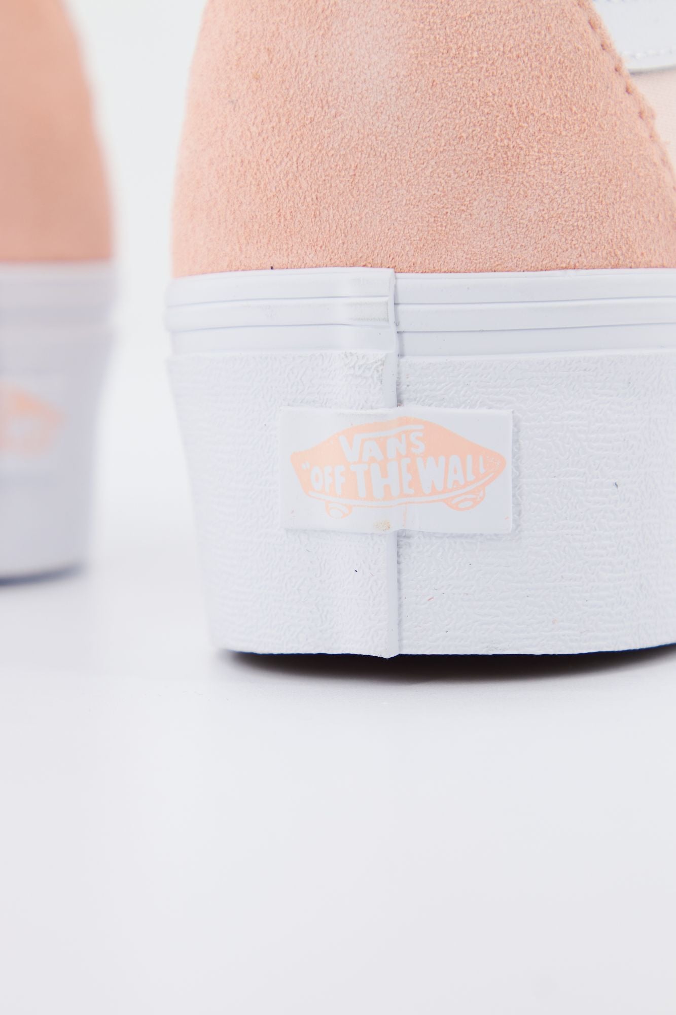 VANS SK8-HI TAPERED STACKFORM en color ROSA (4)