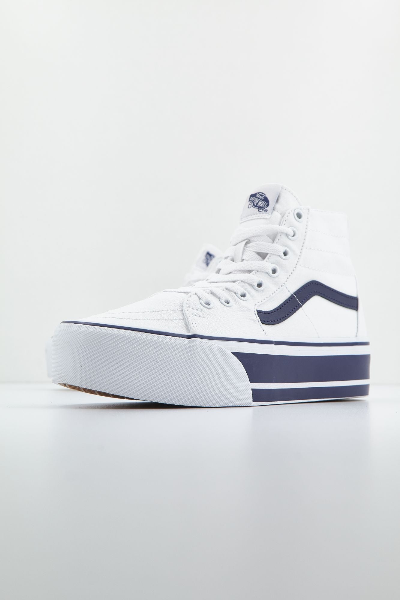 VANS SK8-HI TAPERED STACKFORM en color BLANCO (2)