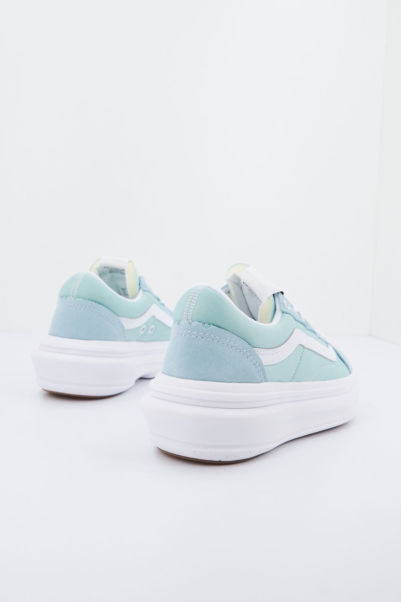 VANS OLD SKOOL OVERT CC en color AZUL (4)