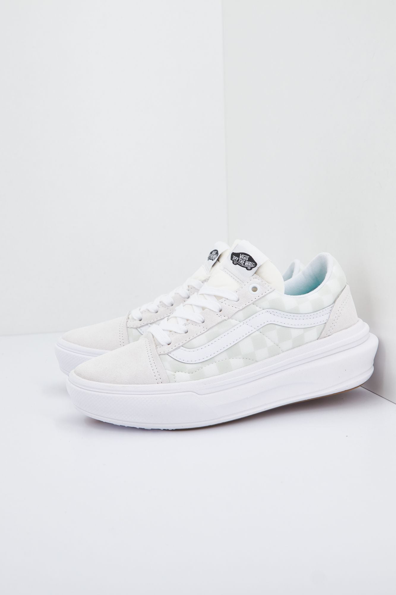 VANS OLD SKOOL OVERT CC CHECKERBOARD en color BEIS (1)