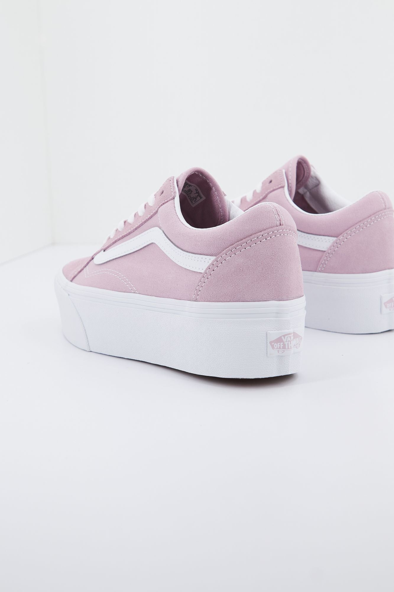 VANS OLD SKOOL STACKFORM en color ROSA (3)
