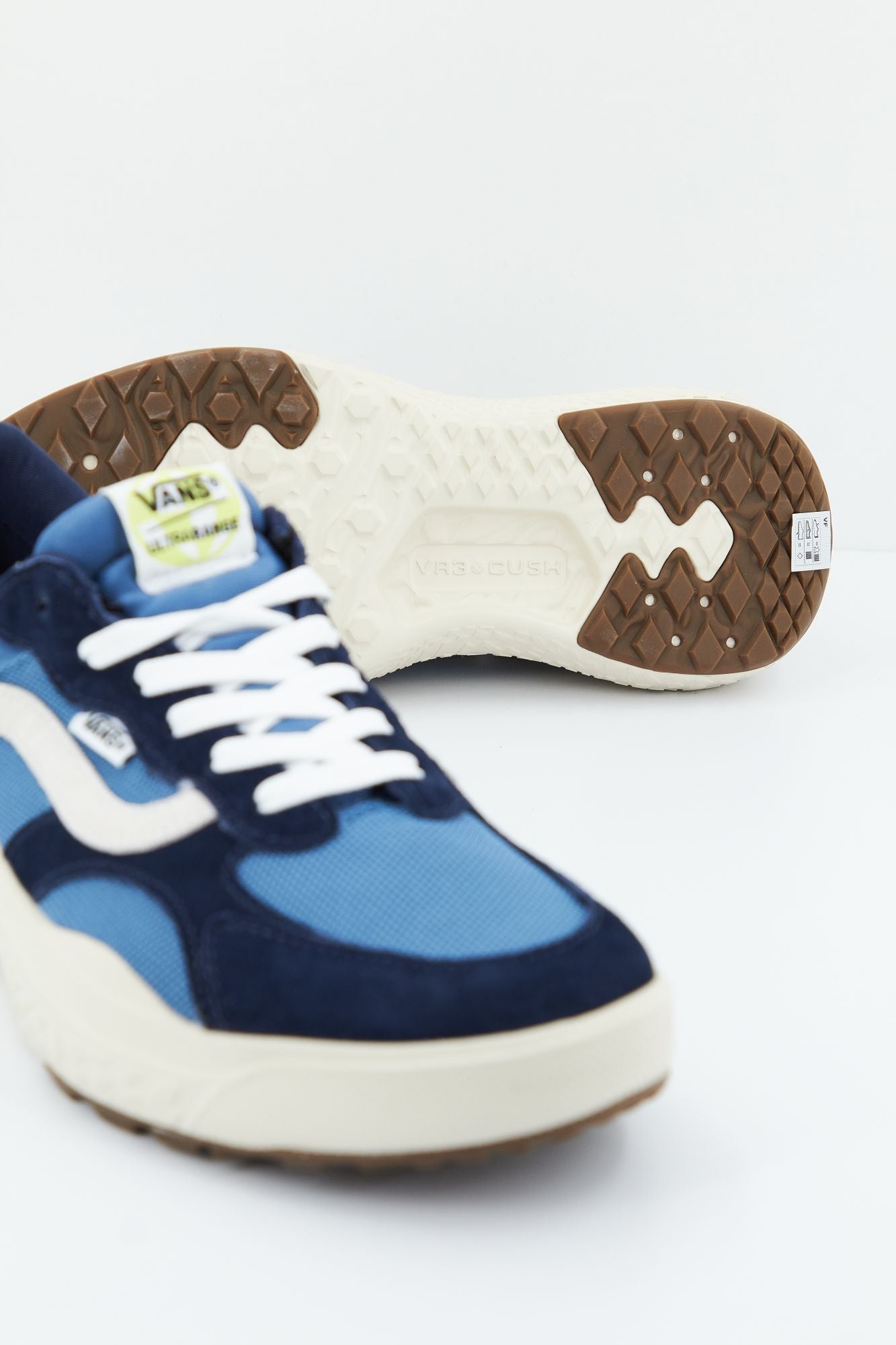 VANS ULTRARANGE NEO VR3 en color AZUL (3)