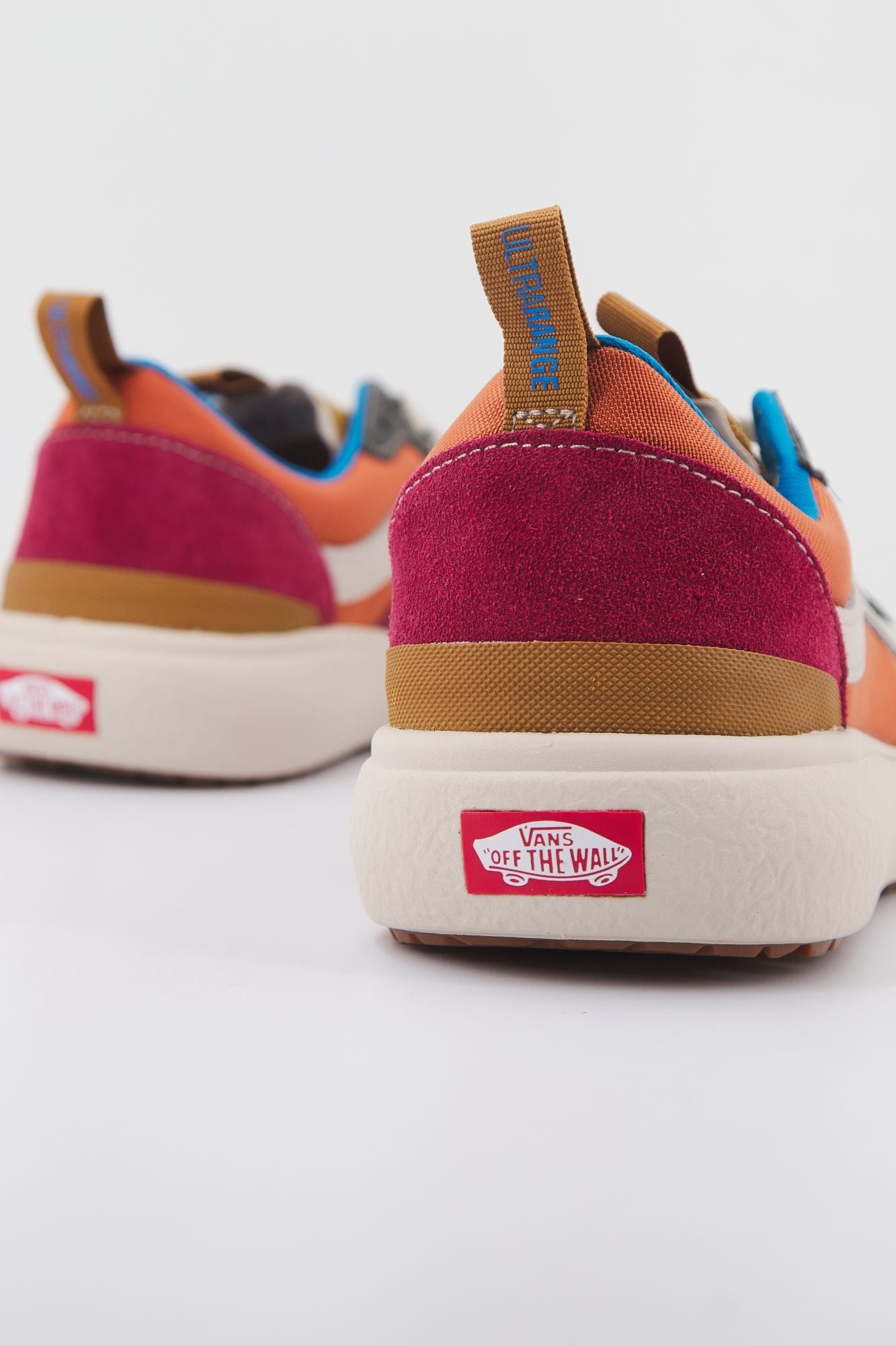 VANS ULTRARANGE EXO en color ROJO (3)