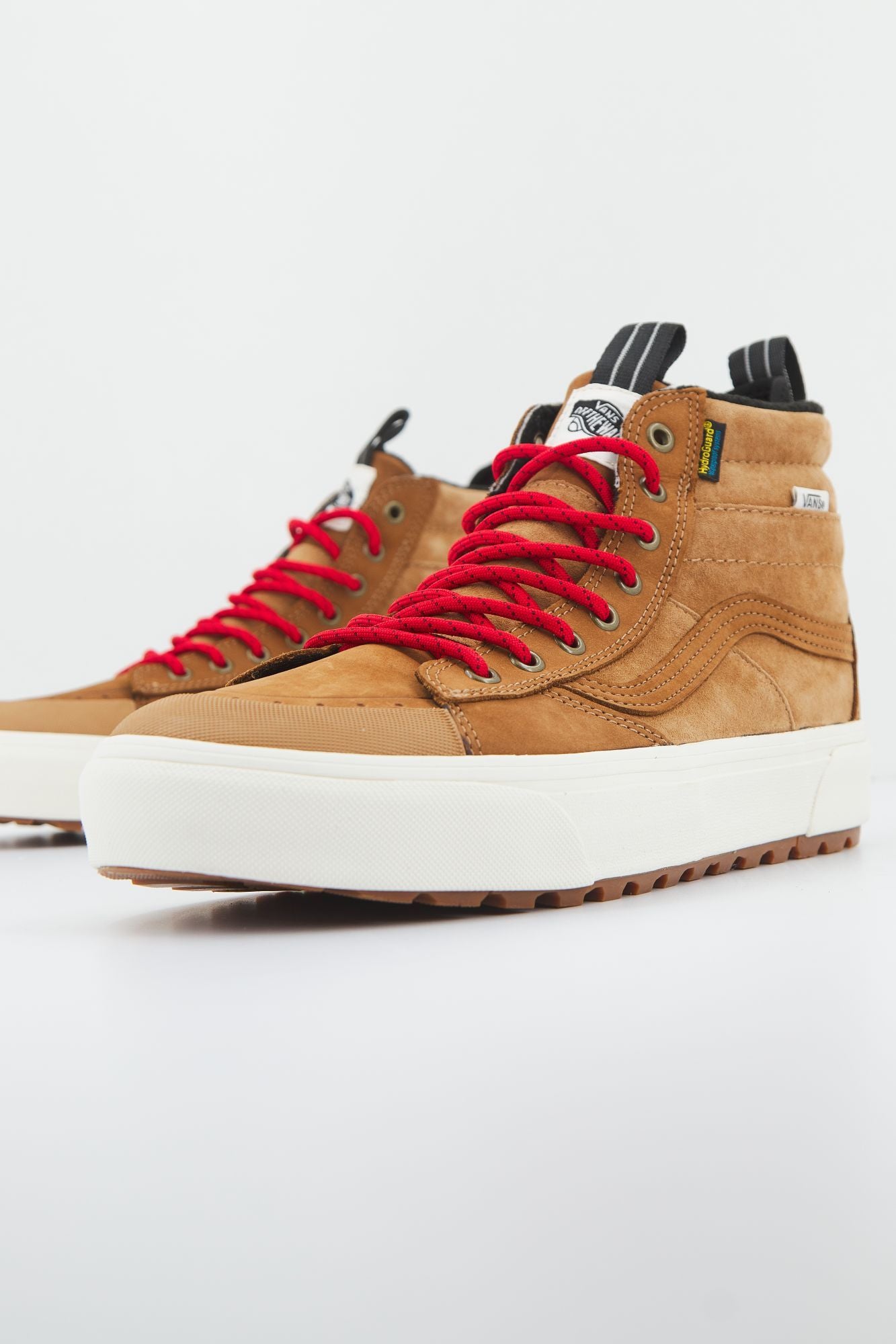VANS UA SK8-HI MTE-2 en color MARRON (2)