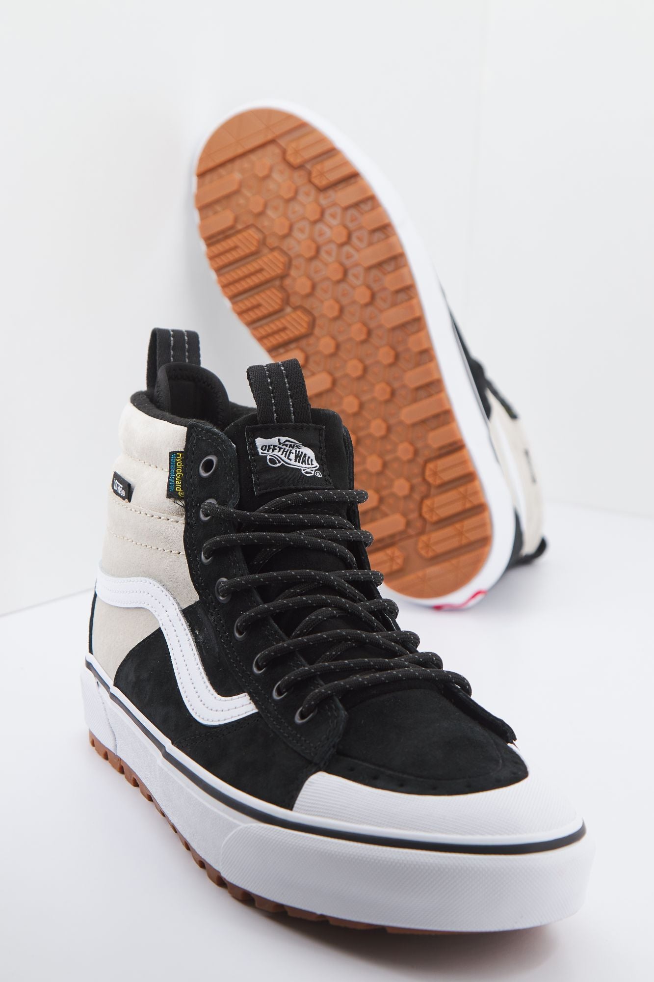 VANS SK8-HI MTE-2 en color NEGRO (3)