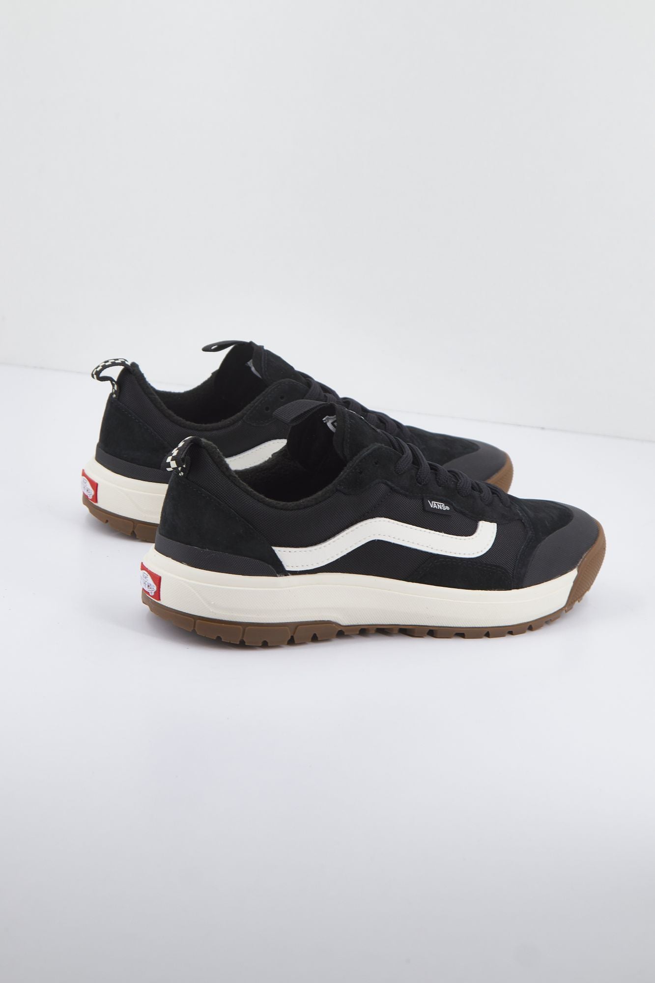 VANS ULTRARANGE EXO MTE-1 en color NEGRO (2)