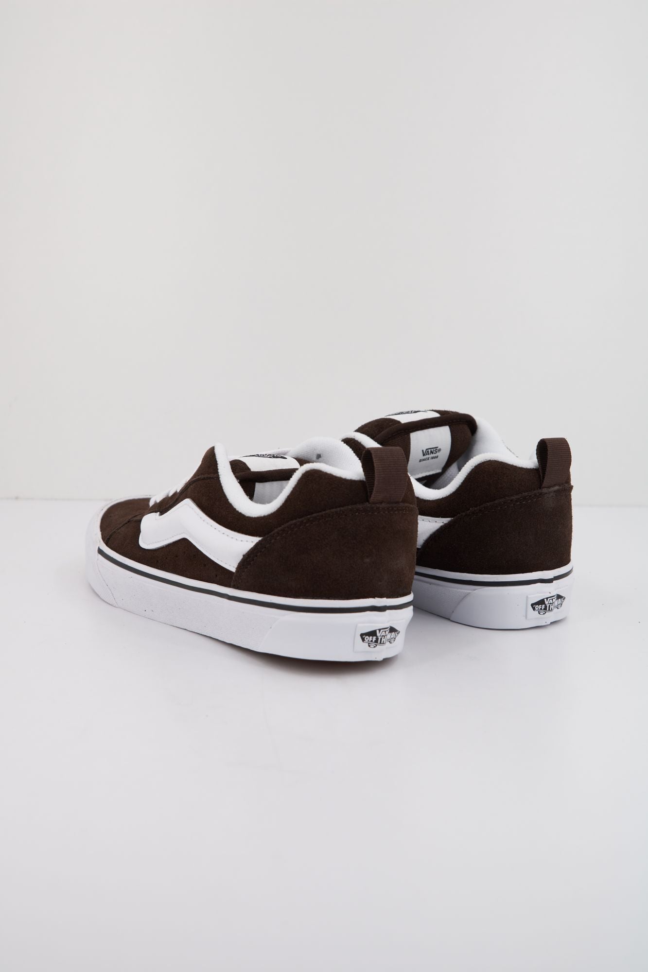 VANS KNU SKOOL en color MARRON (3)