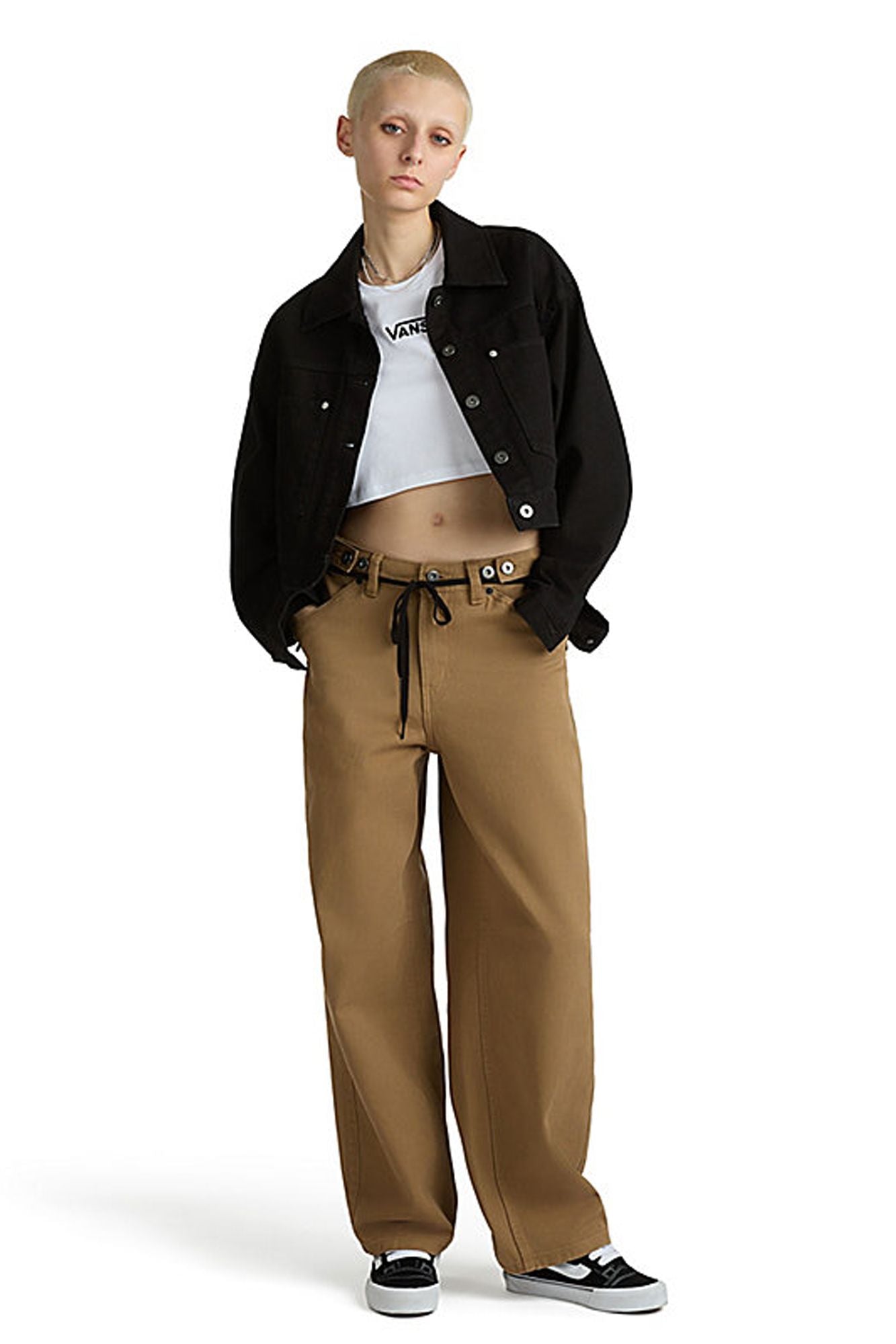 VANS FLYING V CREW CROP II en color BLANCO (4)