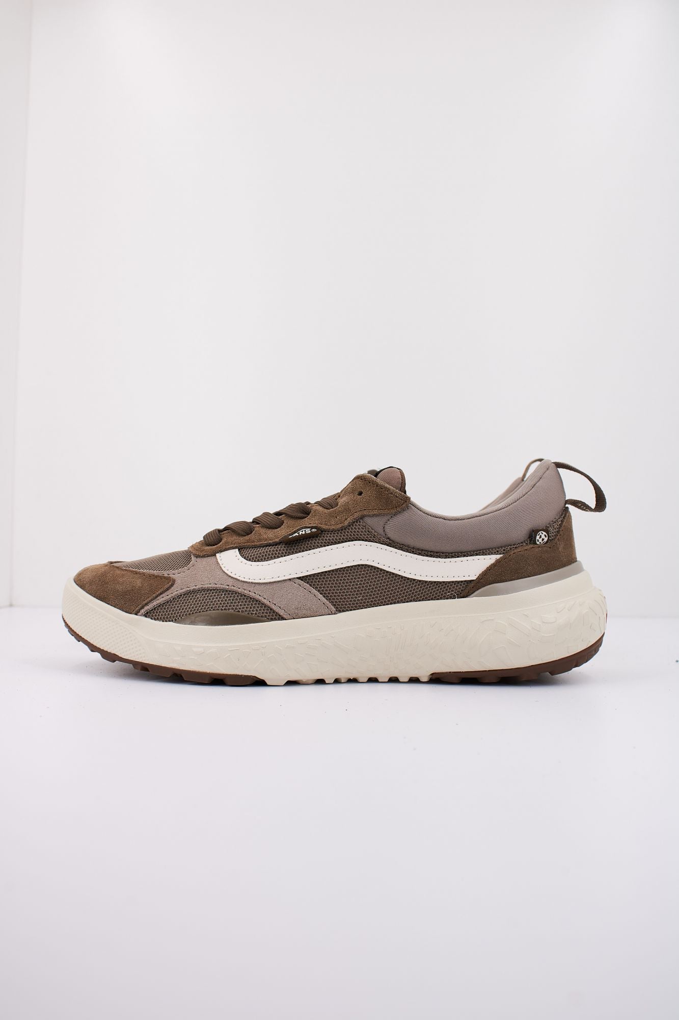 VANS ULTRARANGE NEO VR3 en color MARRON (1)