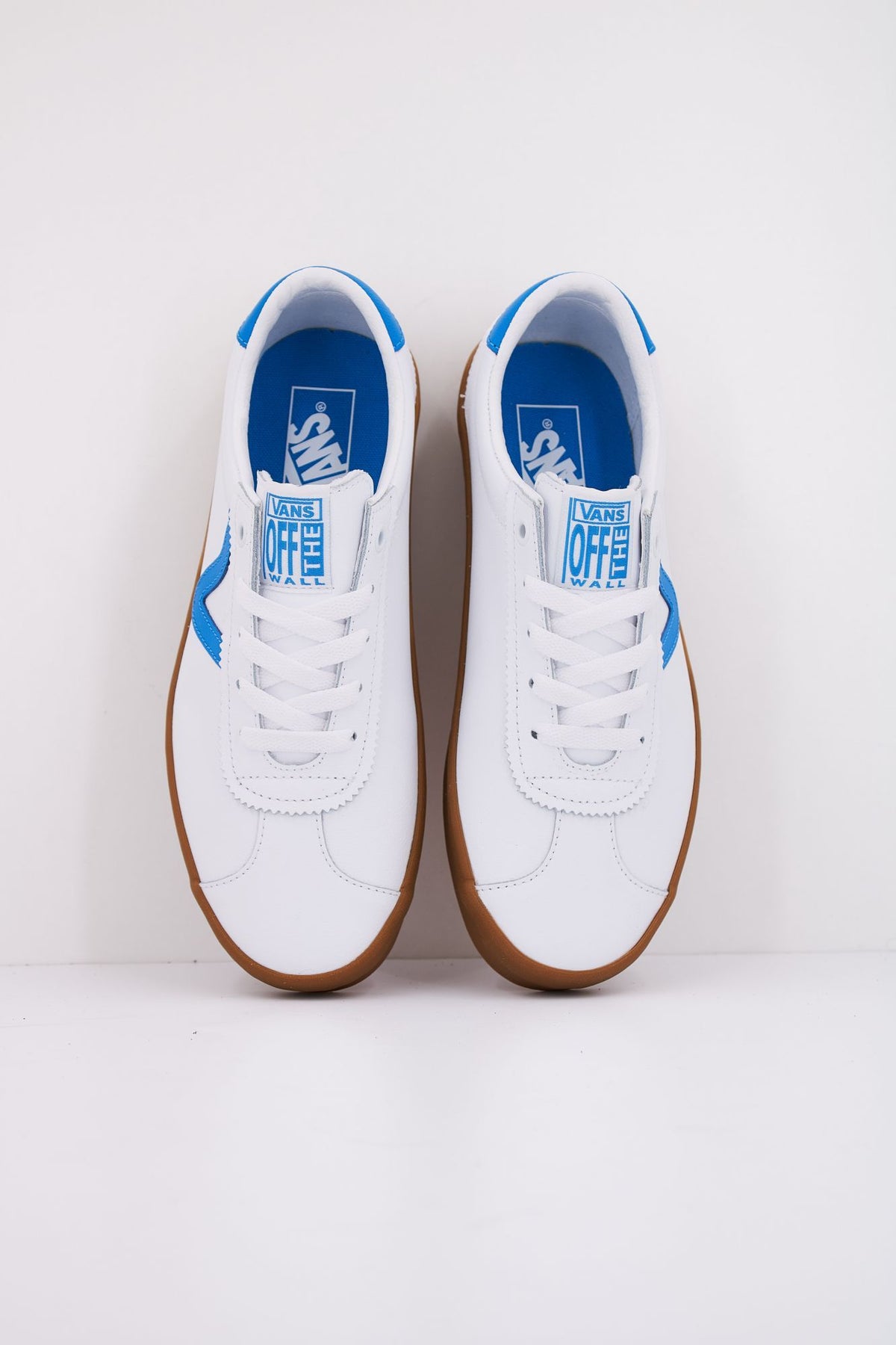 VANS SPORT LOW VN000D09D411 en color BLANCO (3)