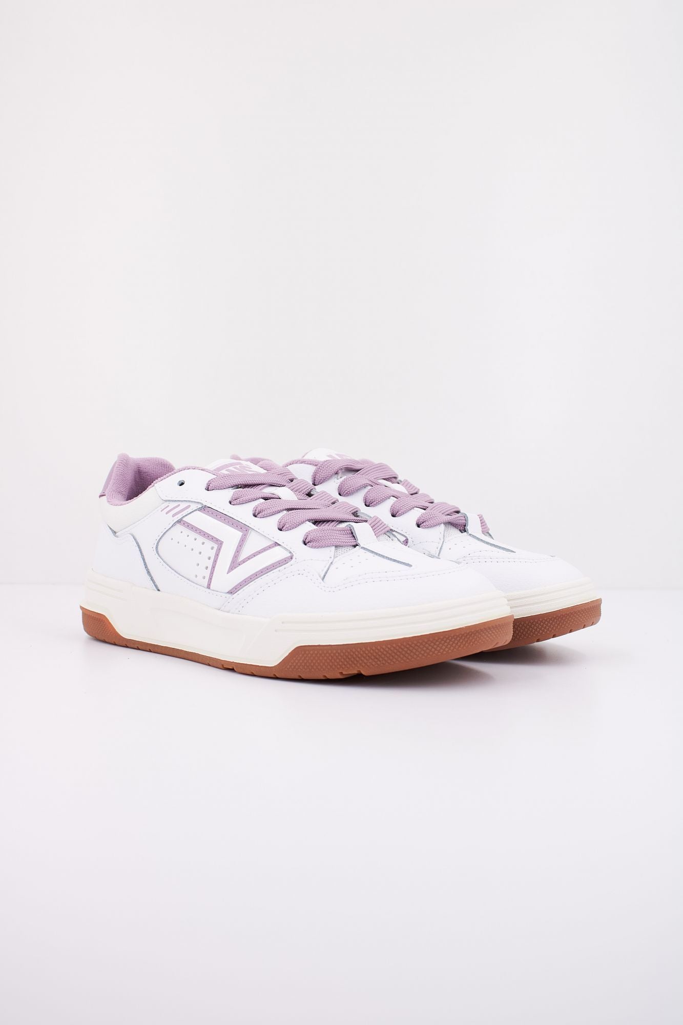 VANS UPLAND VN000D1HPRP1 en color BLANCO (2)