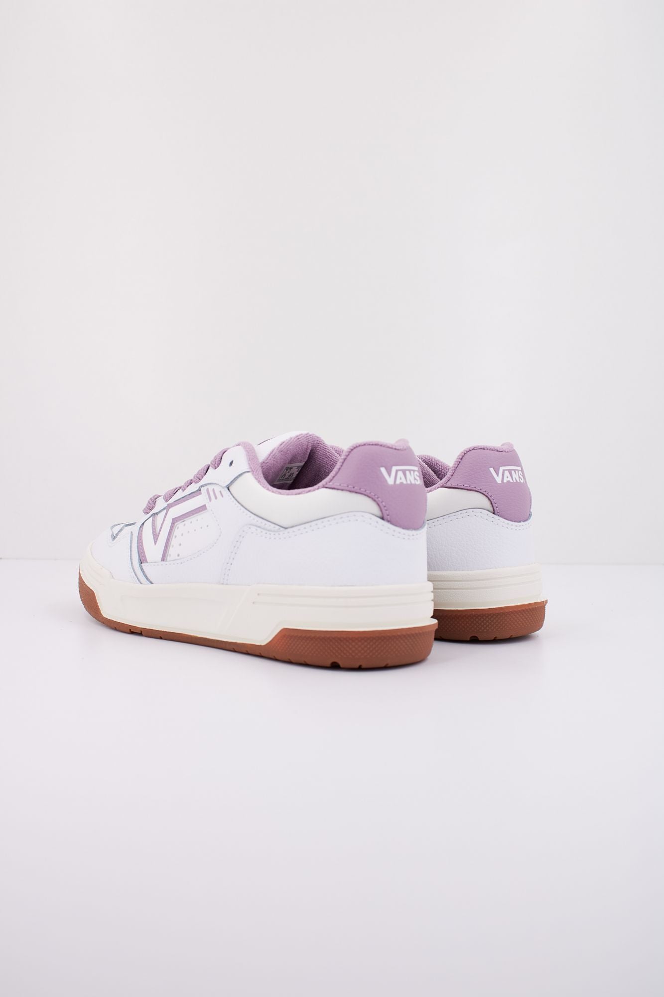 VANS UPLAND VN000D1HPRP1 en color BLANCO (4)