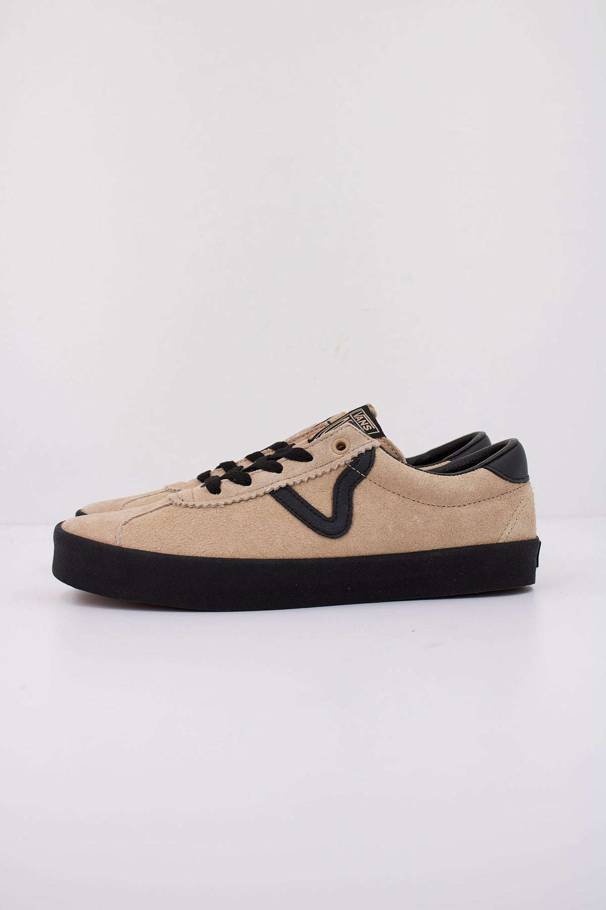 VANS SPORT LOW VN000D09CHW1 en color BEIS (1)