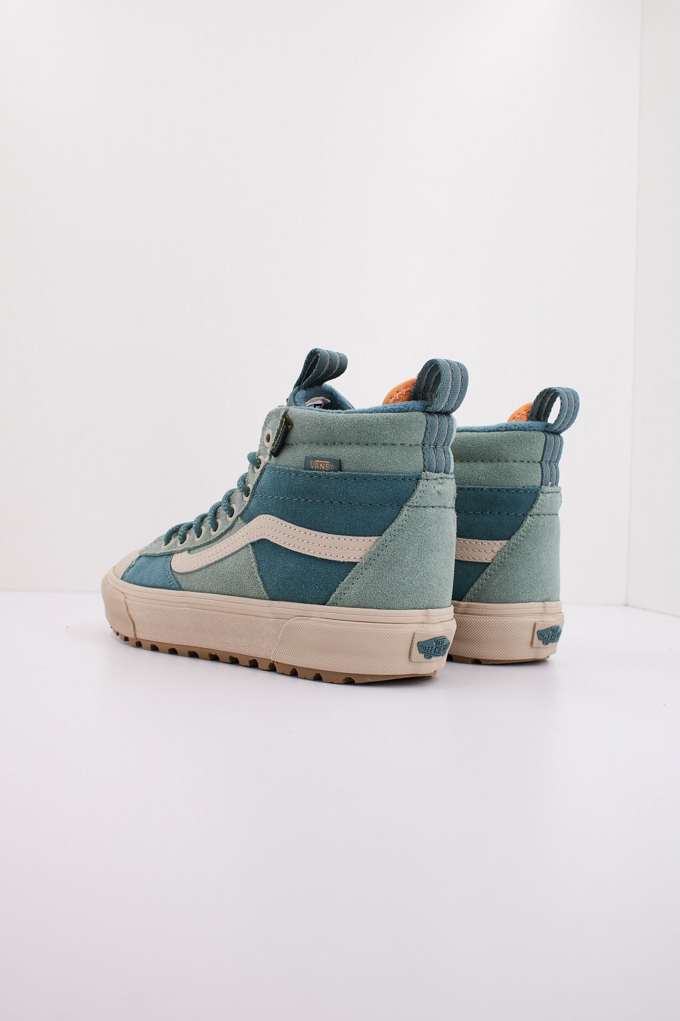VANS MTE SK8-HI WATERPROOF en color VERDE (4)