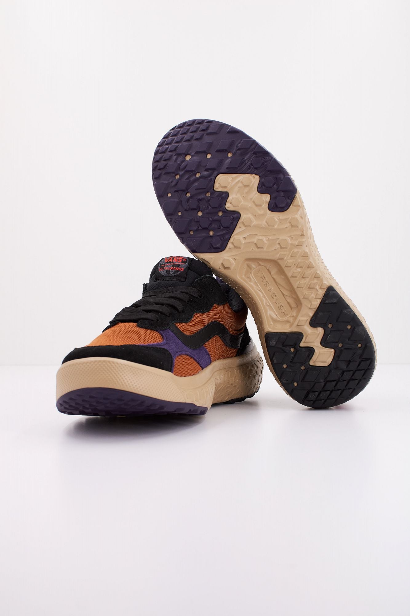 VANS MTE ULTRARANGE NEO VR3 en color MARRON (5)